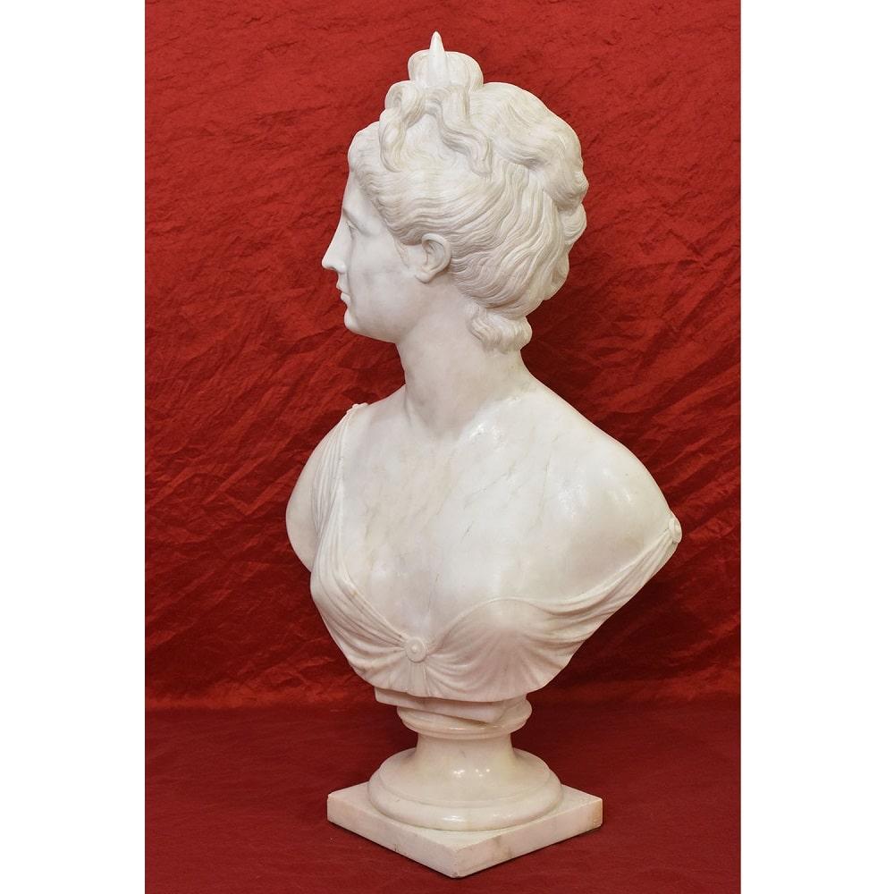 French Antique Marble Sculptures, Diana the Huntress, After Houdon, Late 19th Century Epoch. For Sale