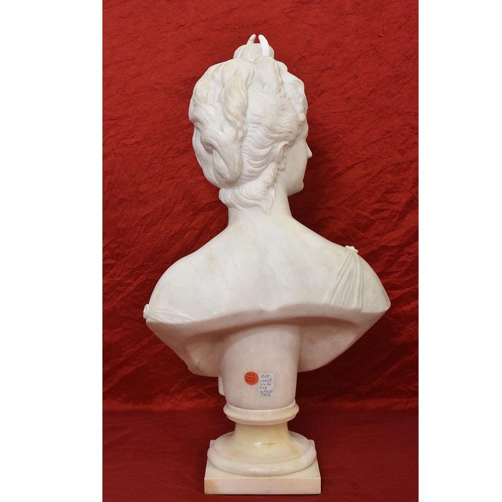Antique Marble Sculptures, Diana the Huntress, After Houdon, Late 19th Century Epoch. For Sale 2