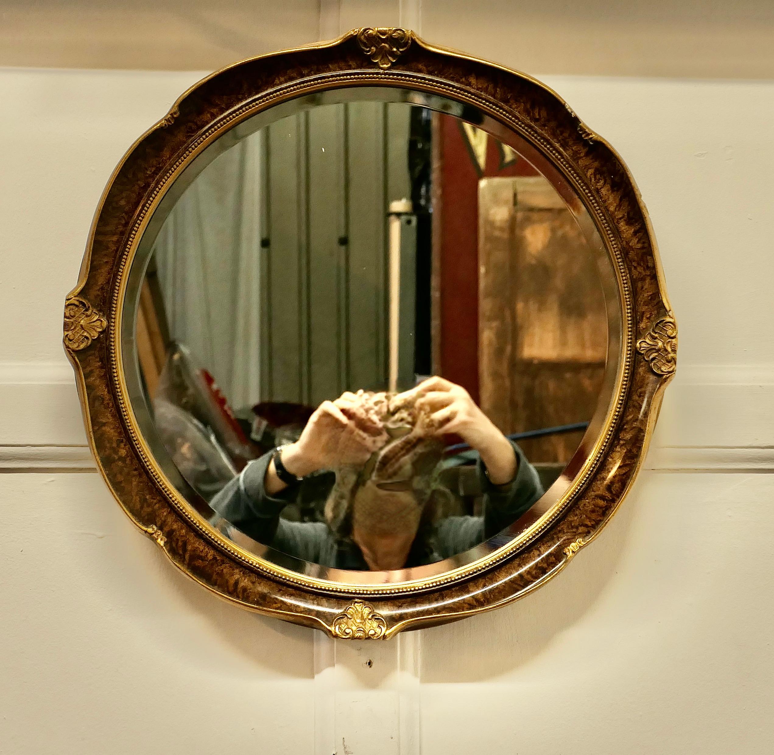 Ovaler Spiegel in Krümeloptik    (Art déco) im Angebot