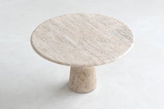 Scuptural large round dining table cream white travertine Italy 1970