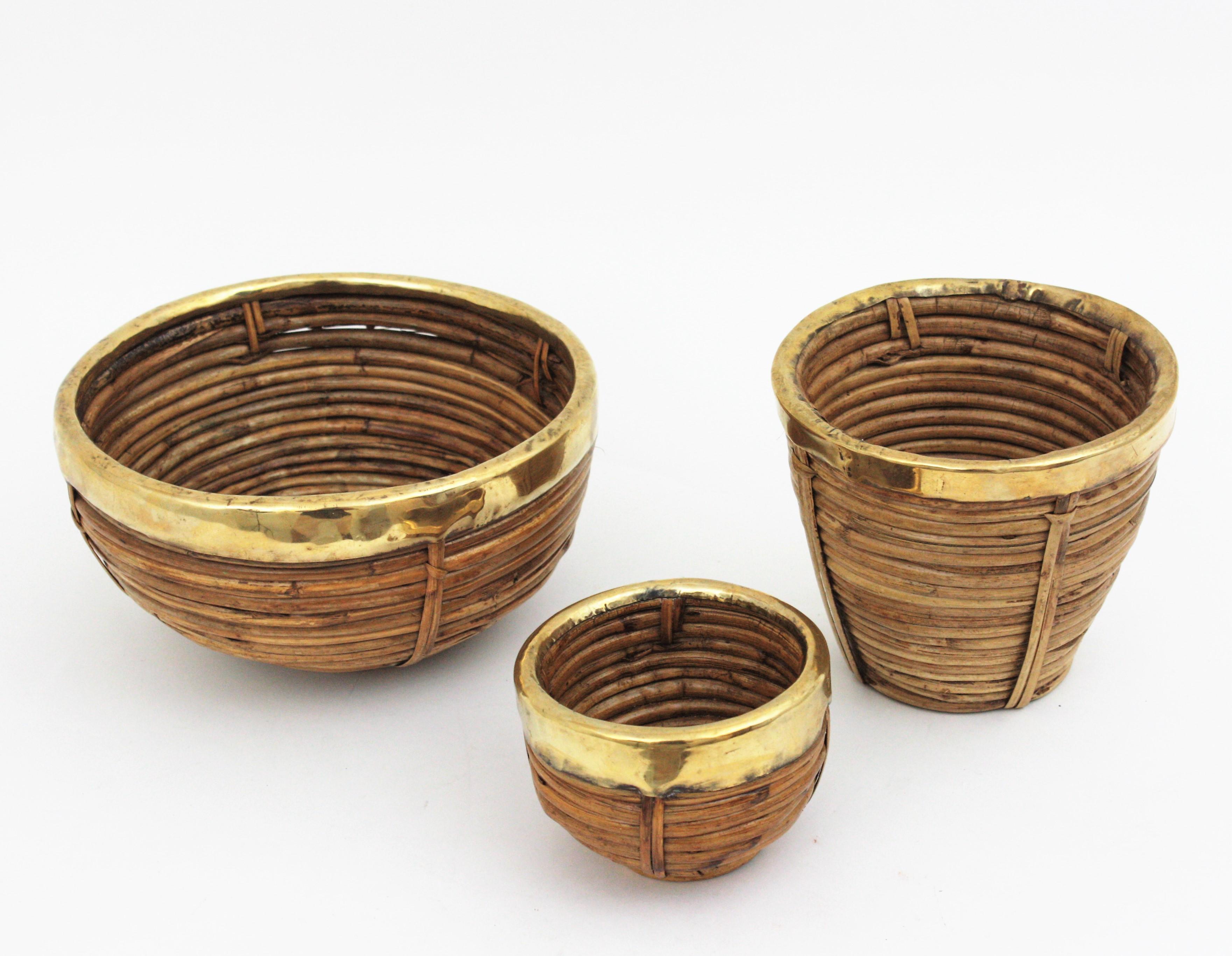 Mid-Century Modern Se of Three Rattan and Brass Basket Bowls, Italy, 1970s