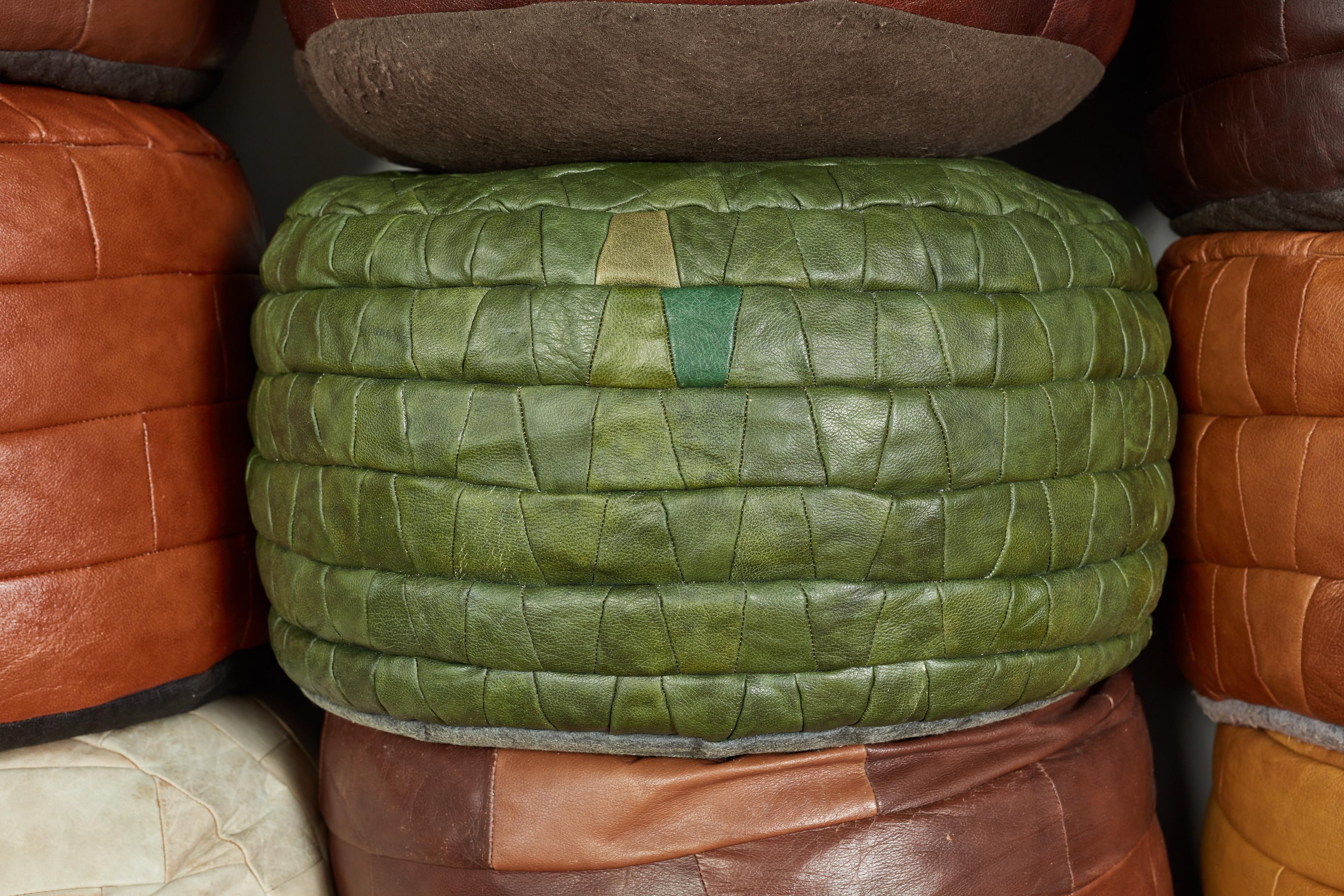 Pouf patchwork in pelle De Sede in vendita 7