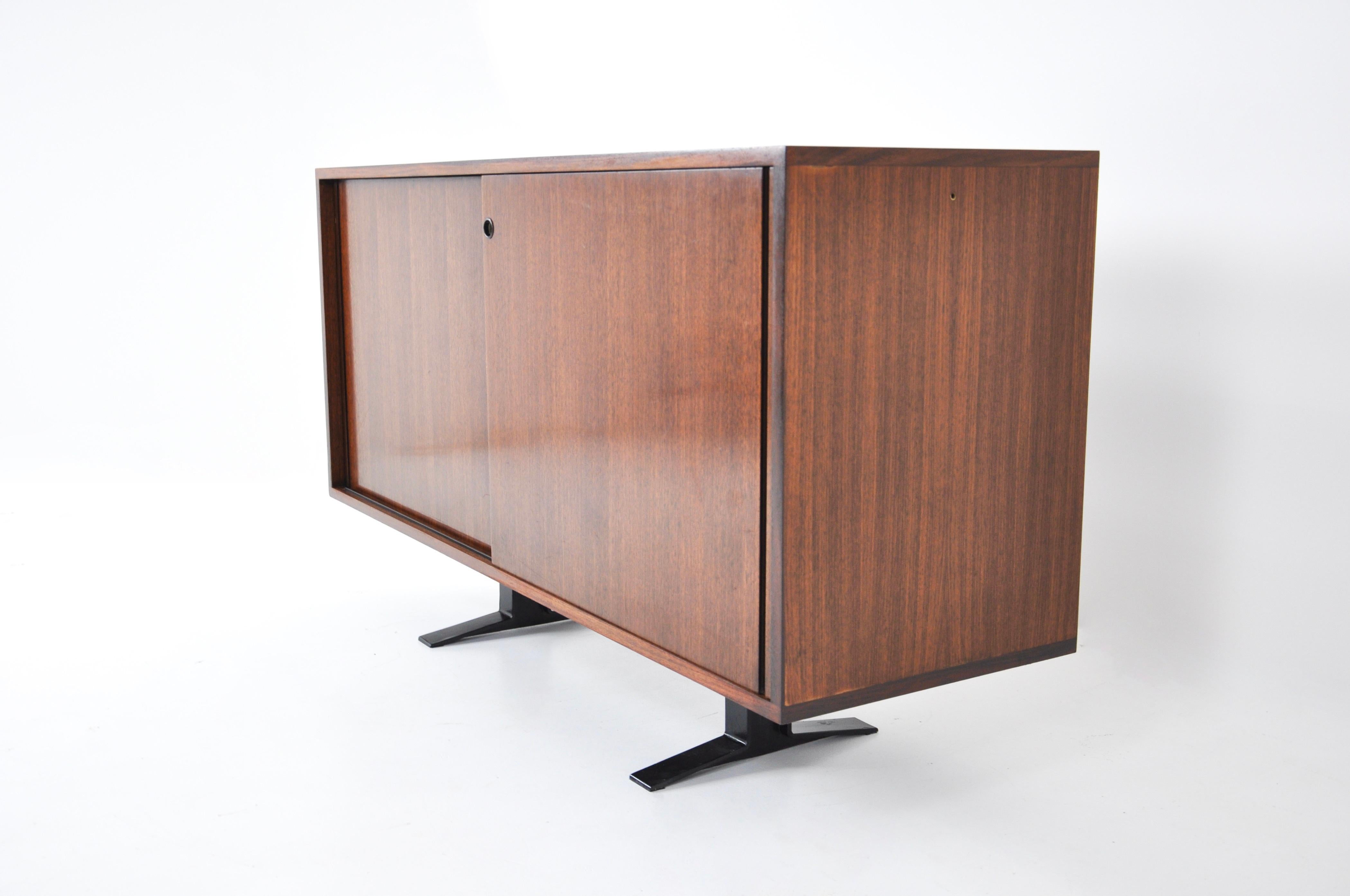 Enfilade SE3 d'Osvaldo Borsani pour Tecno, Italie, années 1960 Bon état - En vente à bruxelles, BE