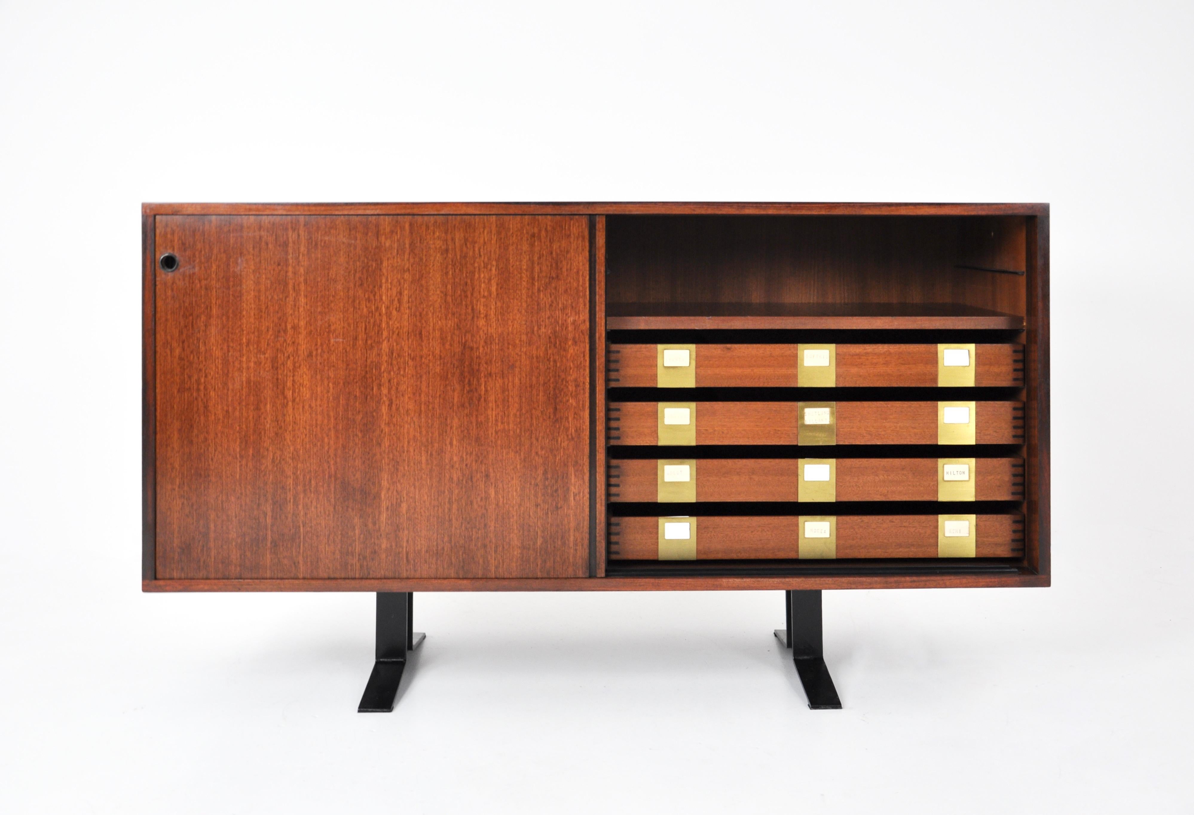 Métal Enfilade SE3 d'Osvaldo Borsani pour Tecno, Italie, années 1960 en vente