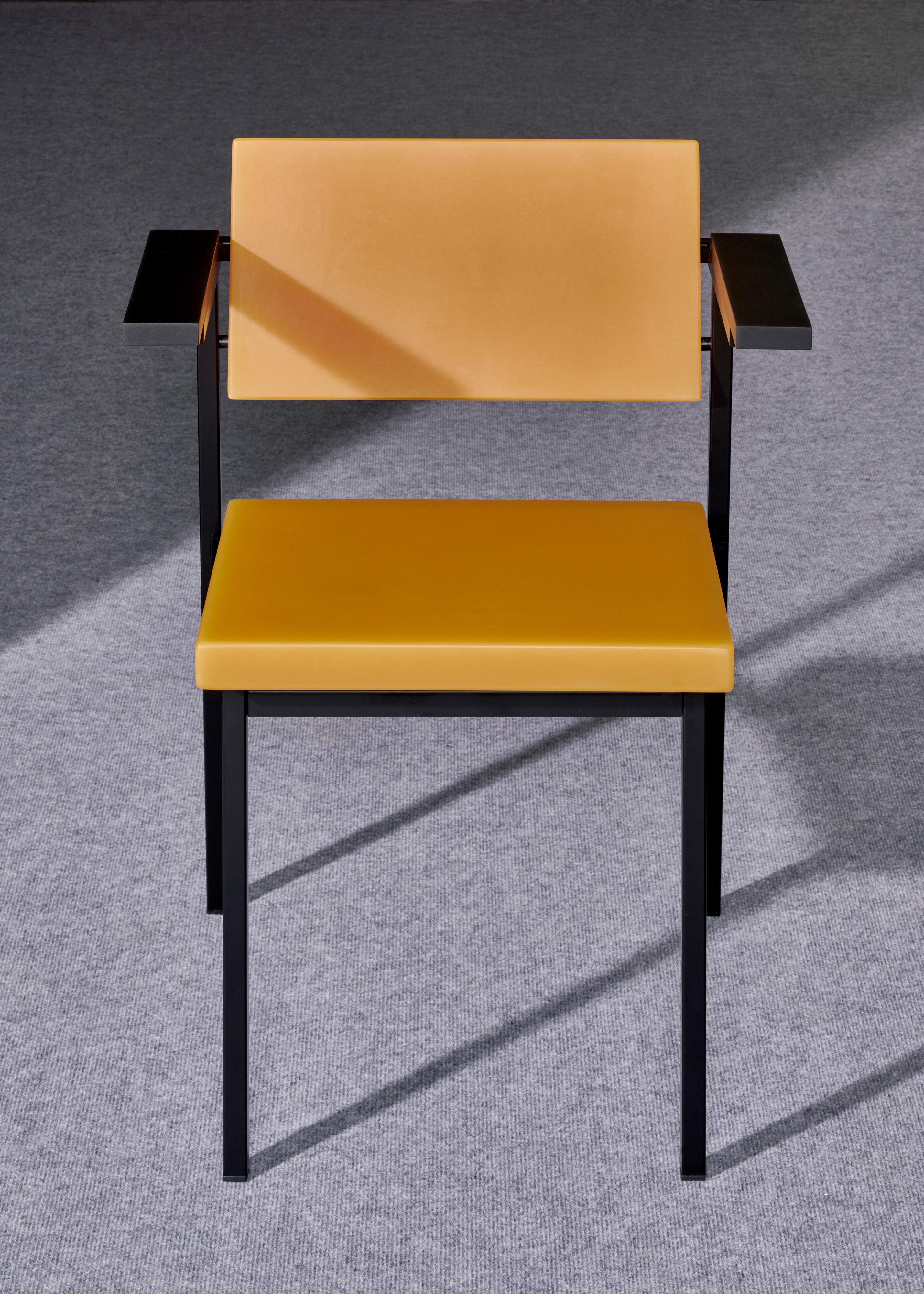 Poli Chaise SE69 contemporaine en résine 2019 par Sabine Marcelis