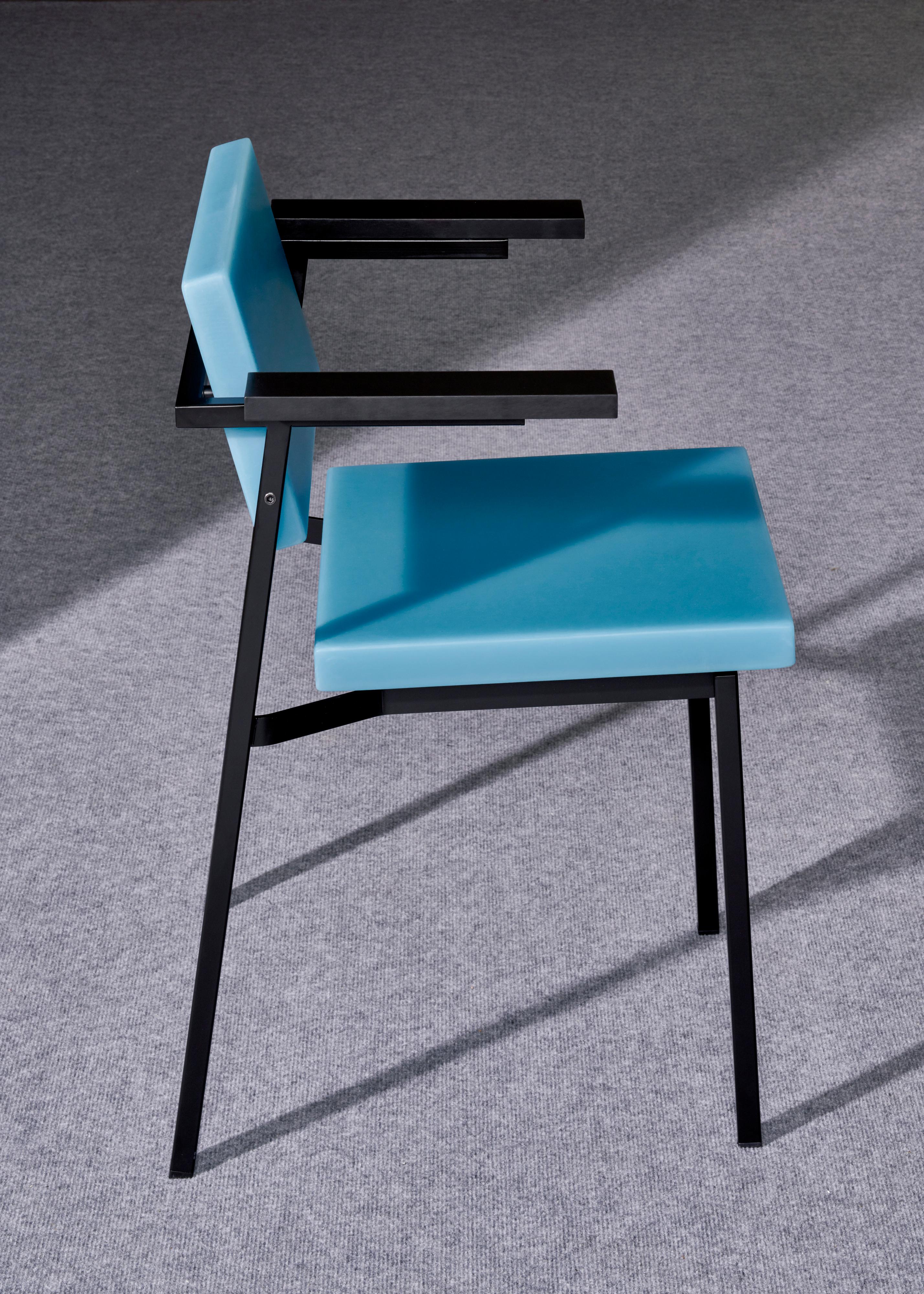 Zeitgenössischer SE69-Stuhl aus Harz 2019 von Sabine Marcelis (Stahl) im Angebot