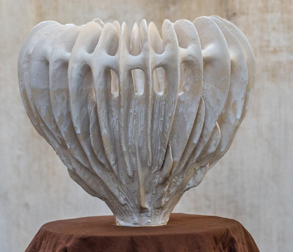 Sea-Bon Decorative Bowl in Stoneware with Matte White Glaze by Kallia Panopoulou
Dimensions: Ø 33 x H 31 cm. 
Materials: Stoneware.

Available in different finish options: Black clay crawl glazing, Mat white glazing on stoneware, or Deep blue glossy