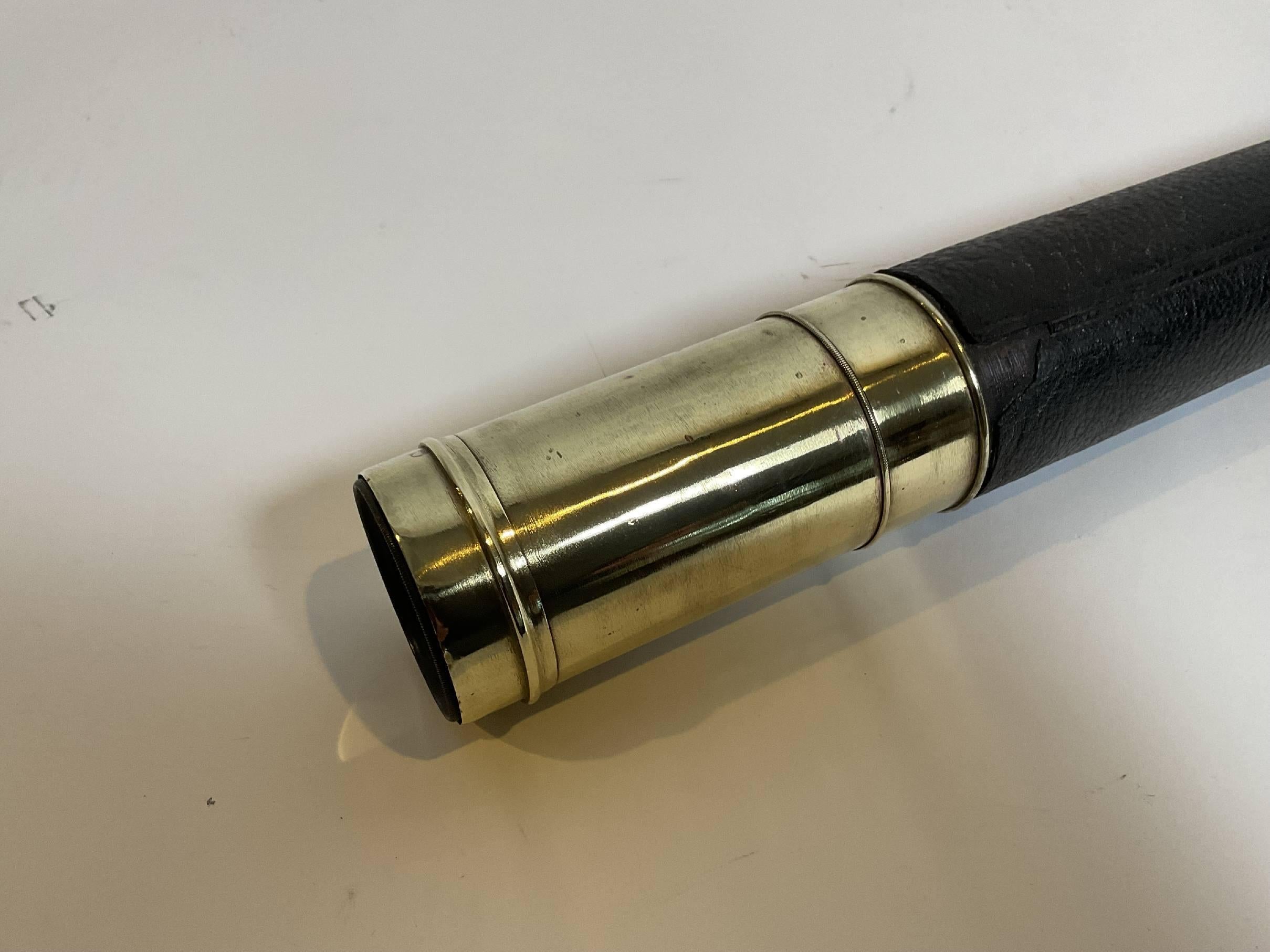 Milieu du XXe siècle Telescope des capitaines des mers de G Santi Fils Marseille en vente