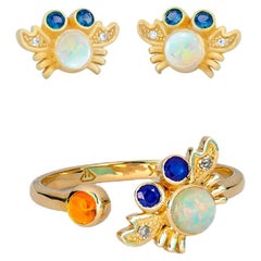 Sea Crab set: earrings studs and ring with opals in 14k gold. 