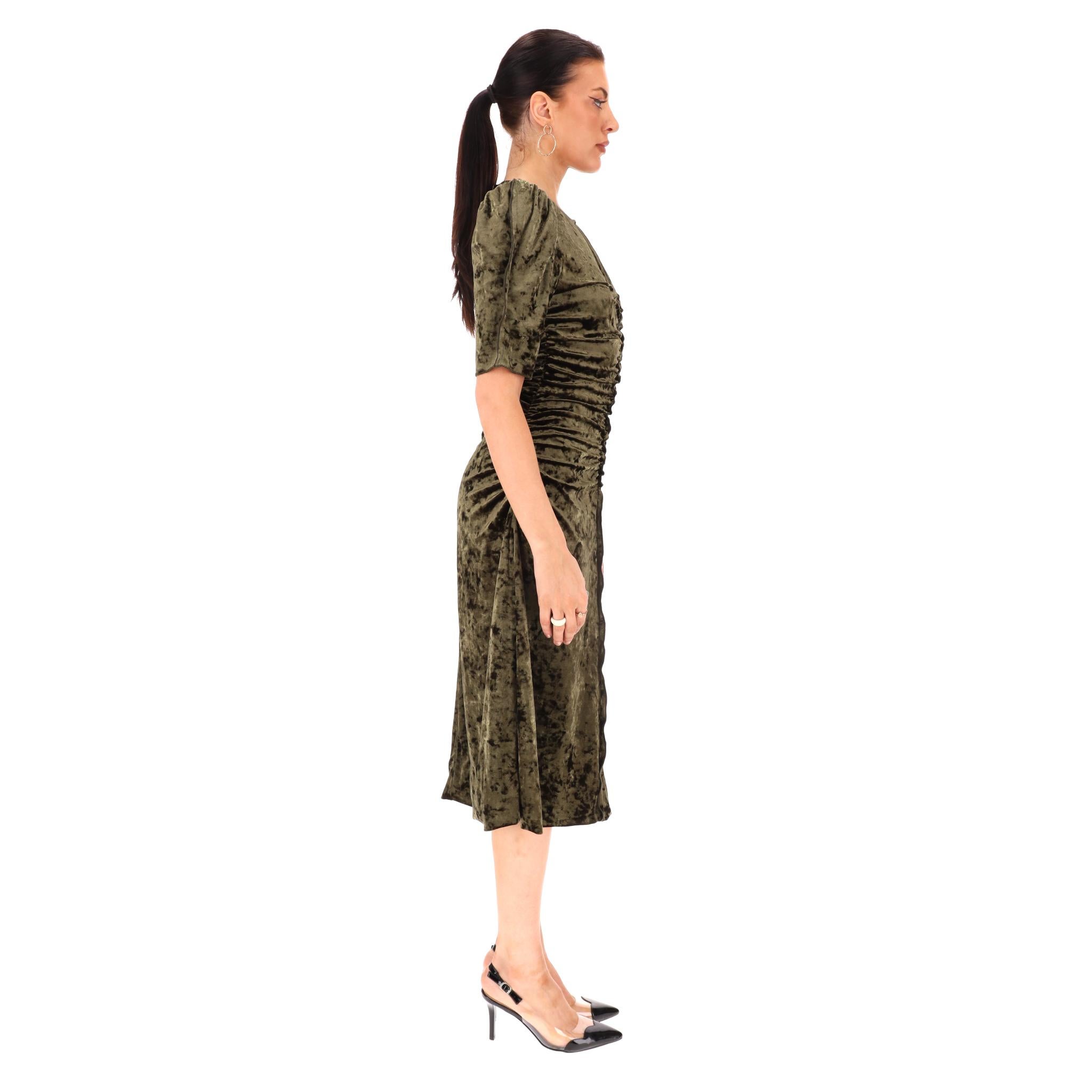 Gerüschtes Kleid aus gecrashtem Samt (Schwarz) im Angebot