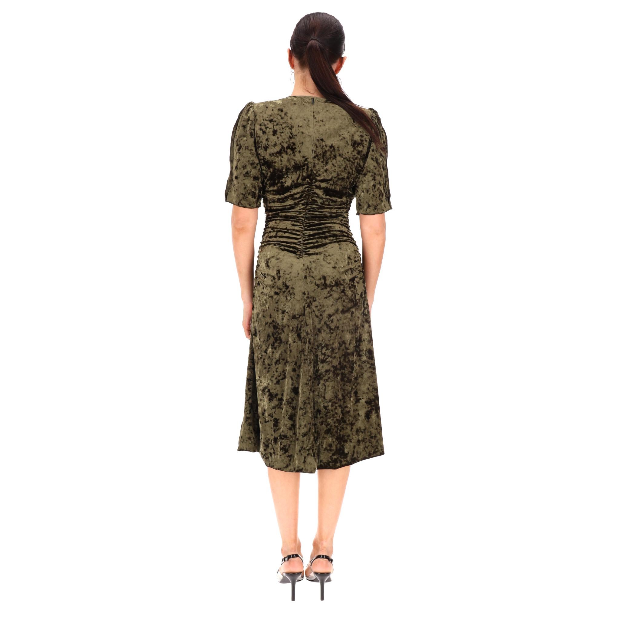 Gerüschtes Kleid aus gecrashtem Samt im Zustand „Hervorragend“ im Angebot in London, GB