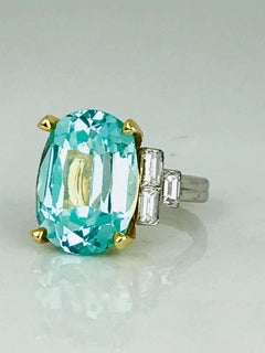 Sea Green Colored Spinel and Diamond Baguette Ring, Two-Toned Gold, Contemporary