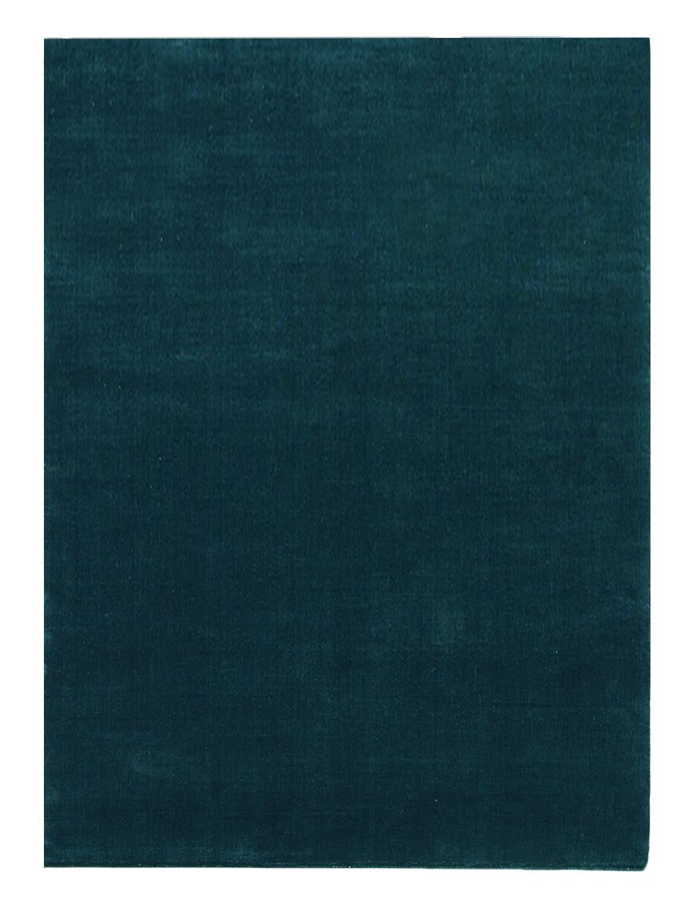 Sea Green Earth Carpet by Massimo Copenhagen.
Handwoven
Materials: 100% New Zealand Wool.
Dimensions: W 300 x H 400 cm.
Available colors: Verte Grey, Moss Green, Blush, Sea Green, and Charcoal.
Other dimensions are available: 140x200 cm,