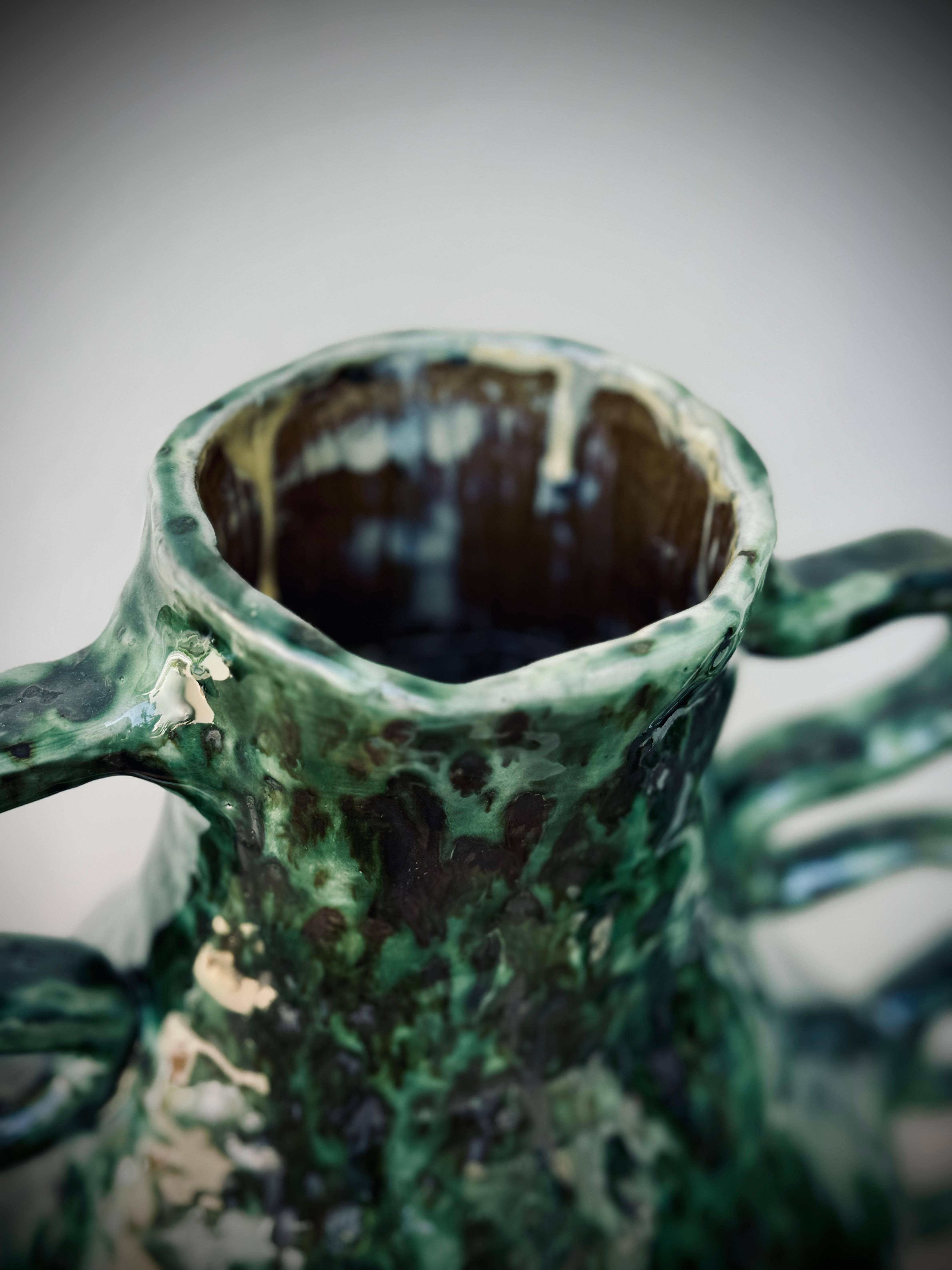 Arte popolare Vaso Greene & Greene Lunar Wave in vendita