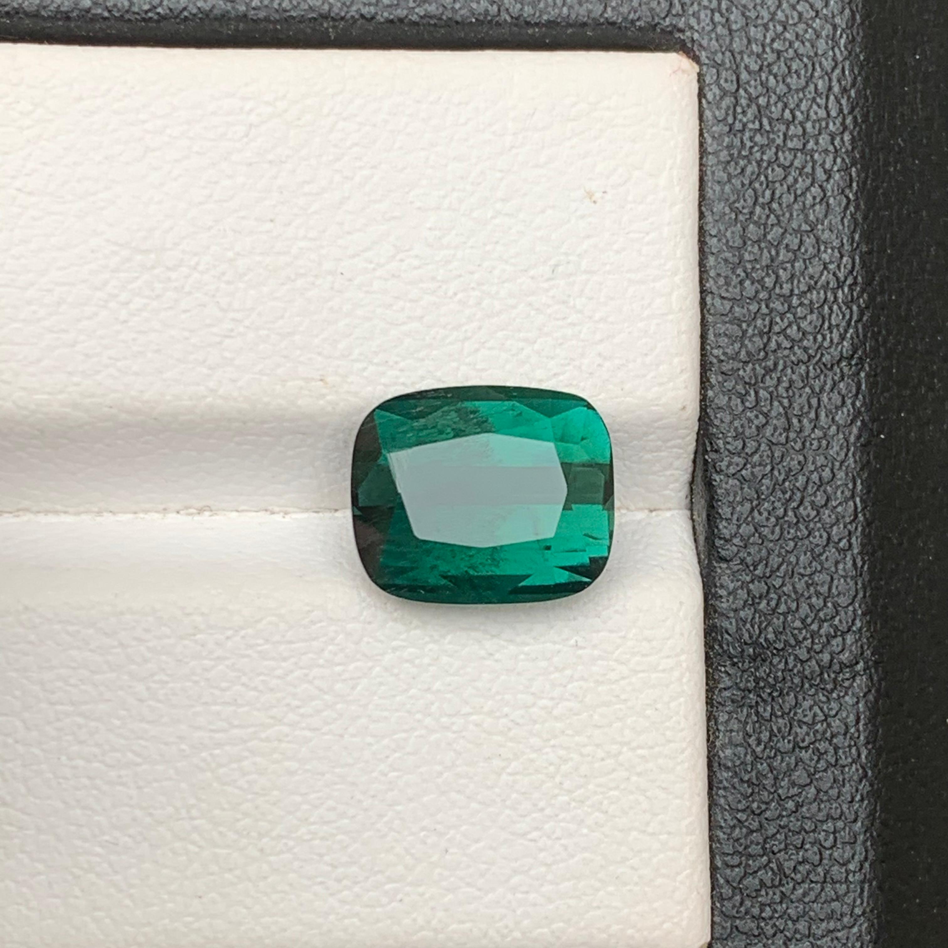 Sea Green Natural Tourmaline Ring Loose Gemstone 4.45Ct Cushion Cut for Jewelry In New Condition For Sale In Peshawar, PK