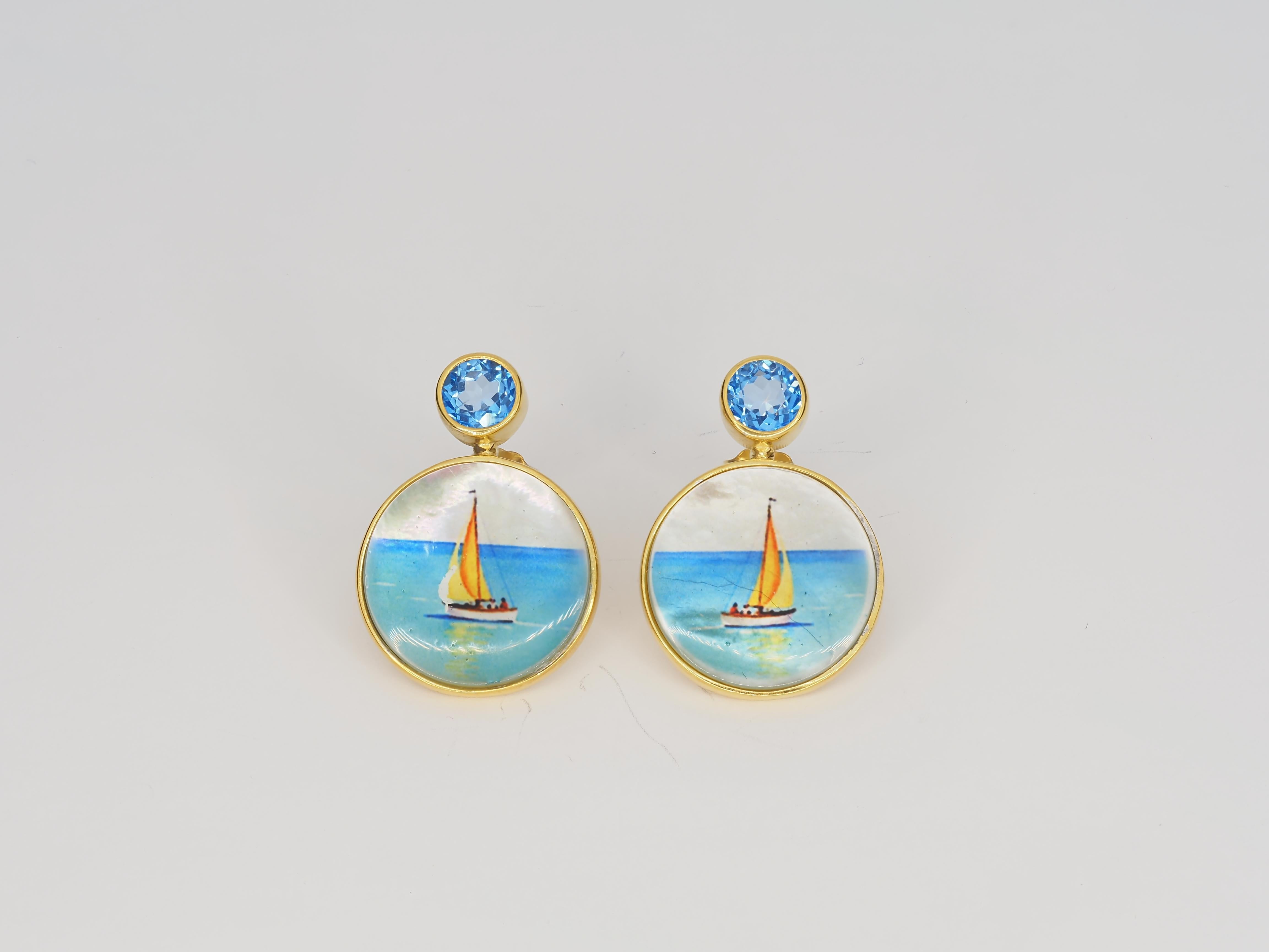 Taille ronde Boucles d'oreilles d'inspiration marine, voilier, yacht avec topaze et nacre en vente