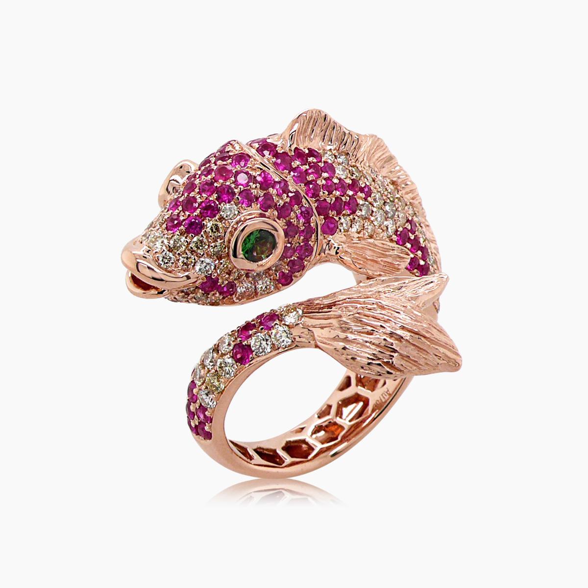 See Koi Fisch Diamant Pave & Rubin 18K Rose Gold Tier Ring (Gemischter Schliff) im Angebot