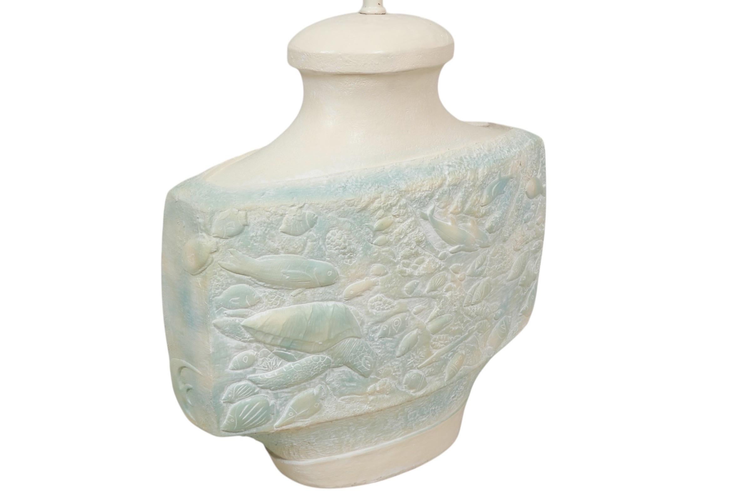 Sea Life Ceramic Table Lamp In Good Condition For Sale In Bradenton, FL