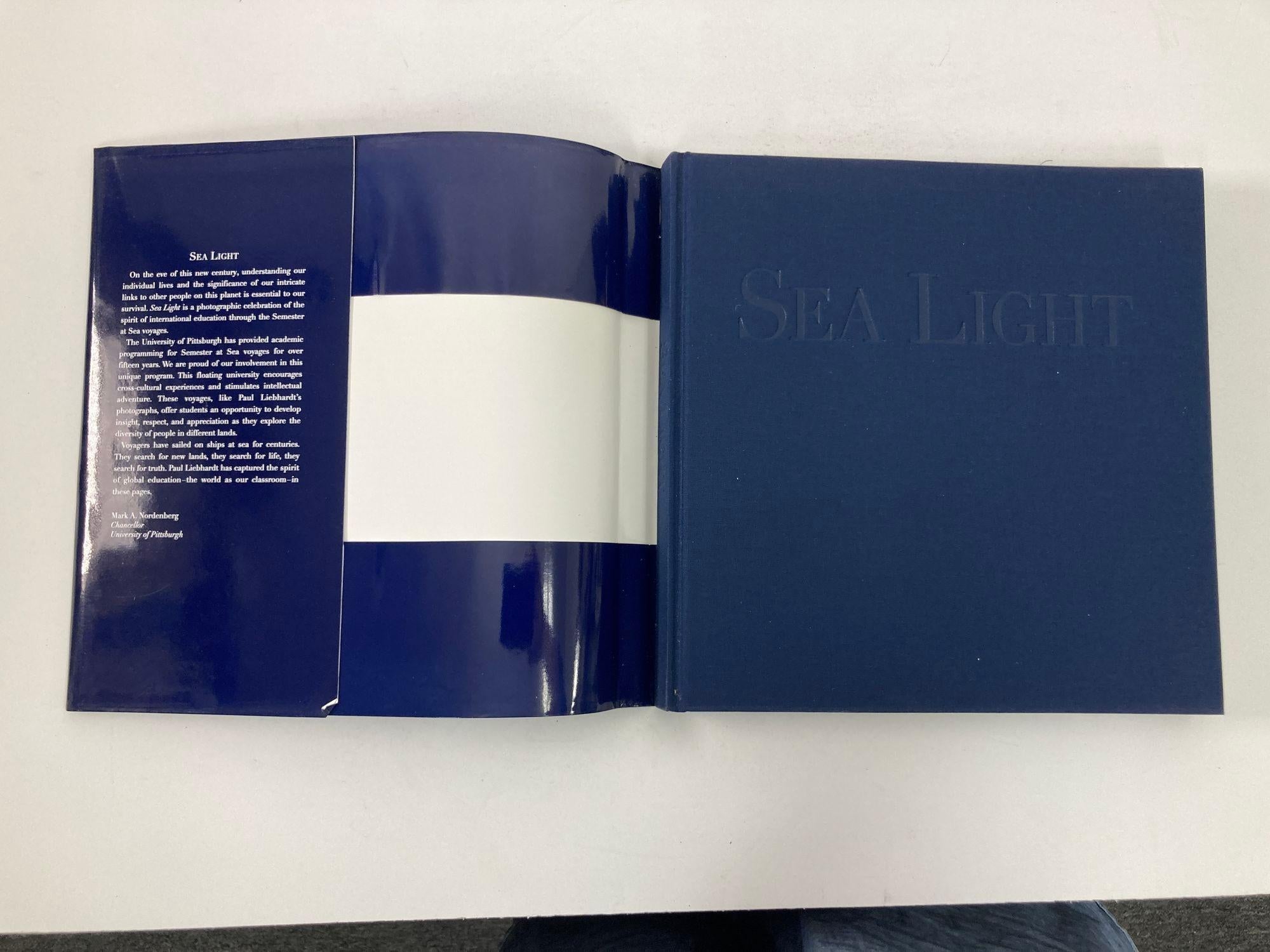 Livre de photographies Sea Light de Paul Liebhardt à couverture rigide, 1997 en vente 5