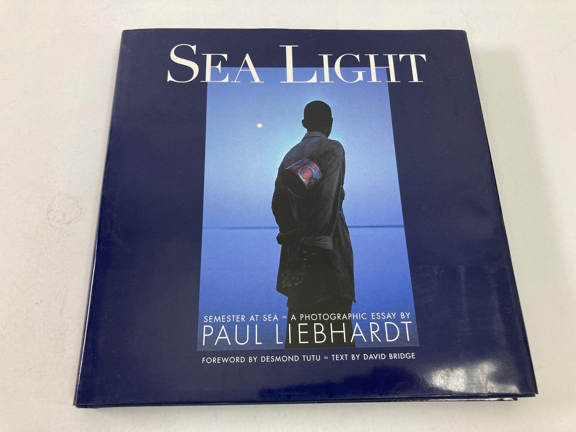 Livre de photographies Sea Light de Paul Liebhardt à couverture rigide, 1997 en vente 8