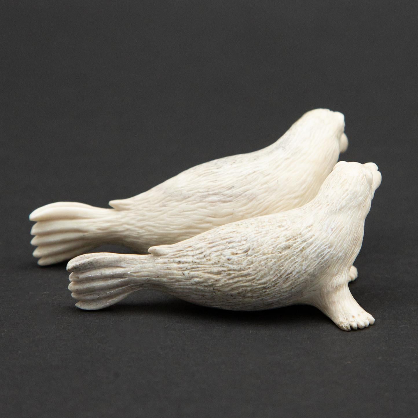 Sea Lion Couple Moose Antler Carving In New Condition In New York, NY