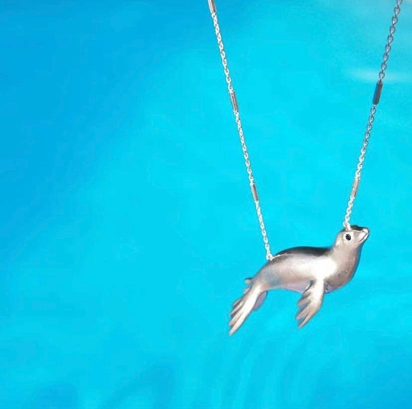 pendant of the sea lion