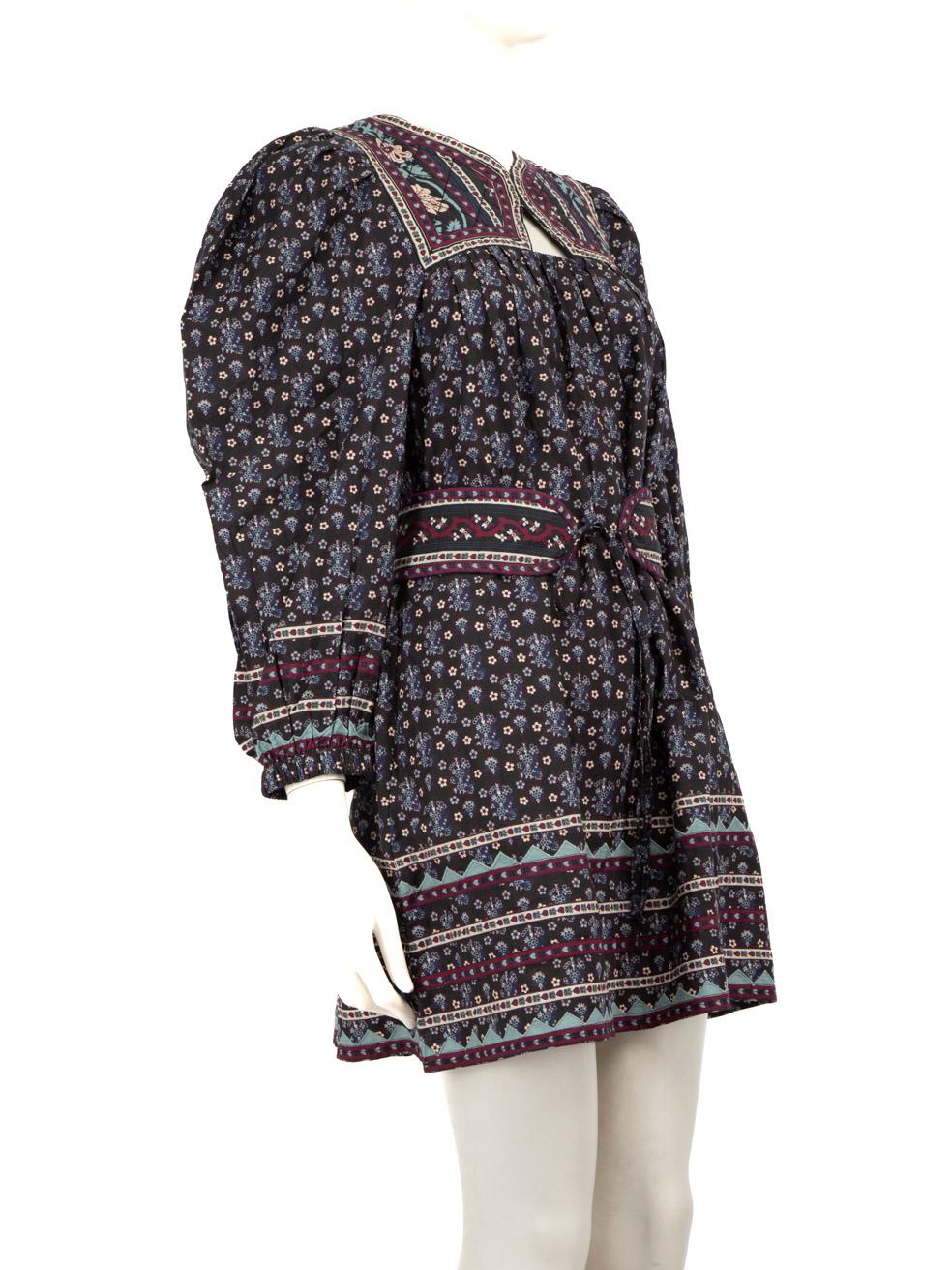 La condizione è molto buona. L'usura del vestito è quasi impercettibile su questo articolo di rivendita di design di Sea New York.
  
  
  
  Dettagli
  
  
  Multicolore
  
  Cotone
  
  Abito
  
  Mini
  
  Stampa floreale
  
  Maniche lunghe
  
 