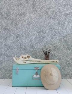 Sea Ray Designer Wallpaper in Angora 'Pale Grey and Blue-Grey'