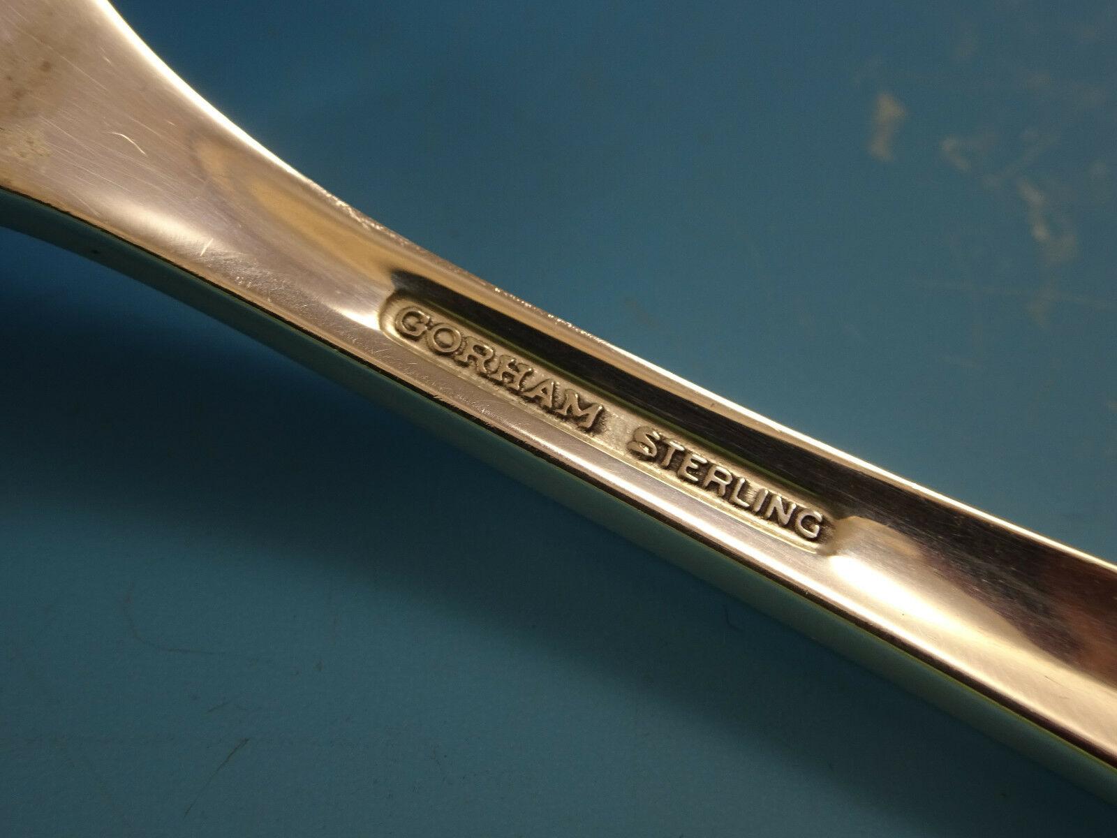Argent sterling Service de couverts en argent sterling Sea Rose by Gorham pour 8, service de 40 pièces, milieu du siècle dernier en vente