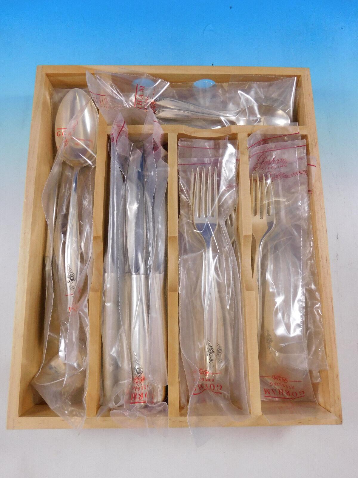 Unused SEA ROSE BY GORHAM sterling silver Flatware set, 27 pieces. This pattern has a flowing modern design and was designed by Richard L. Huggins in the year 1958. Great starter set! This set includes:


6 KNIVES, 9 1/4