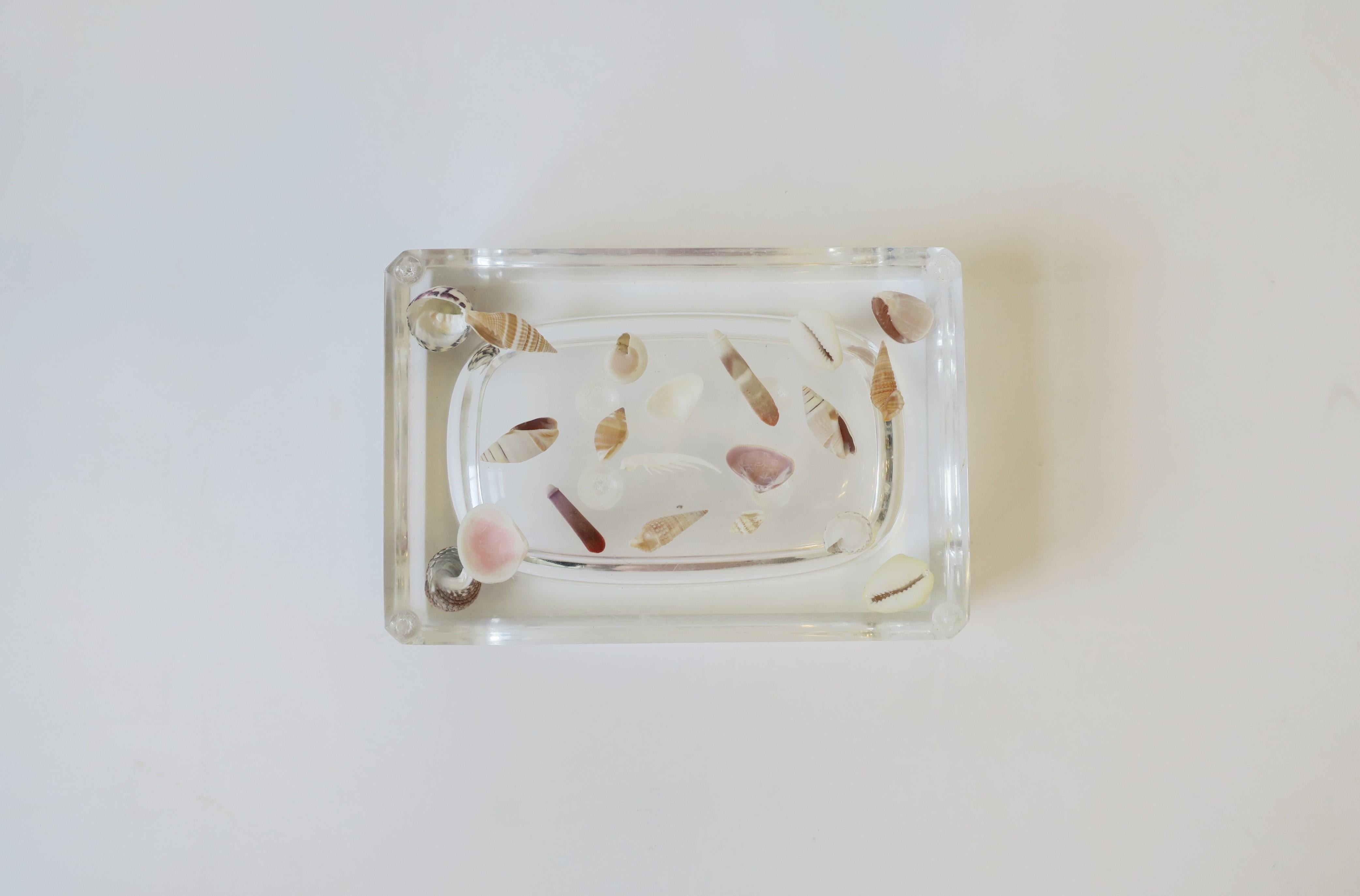 Seashell and Lucite Acrylic Soap Dish For Sale 5