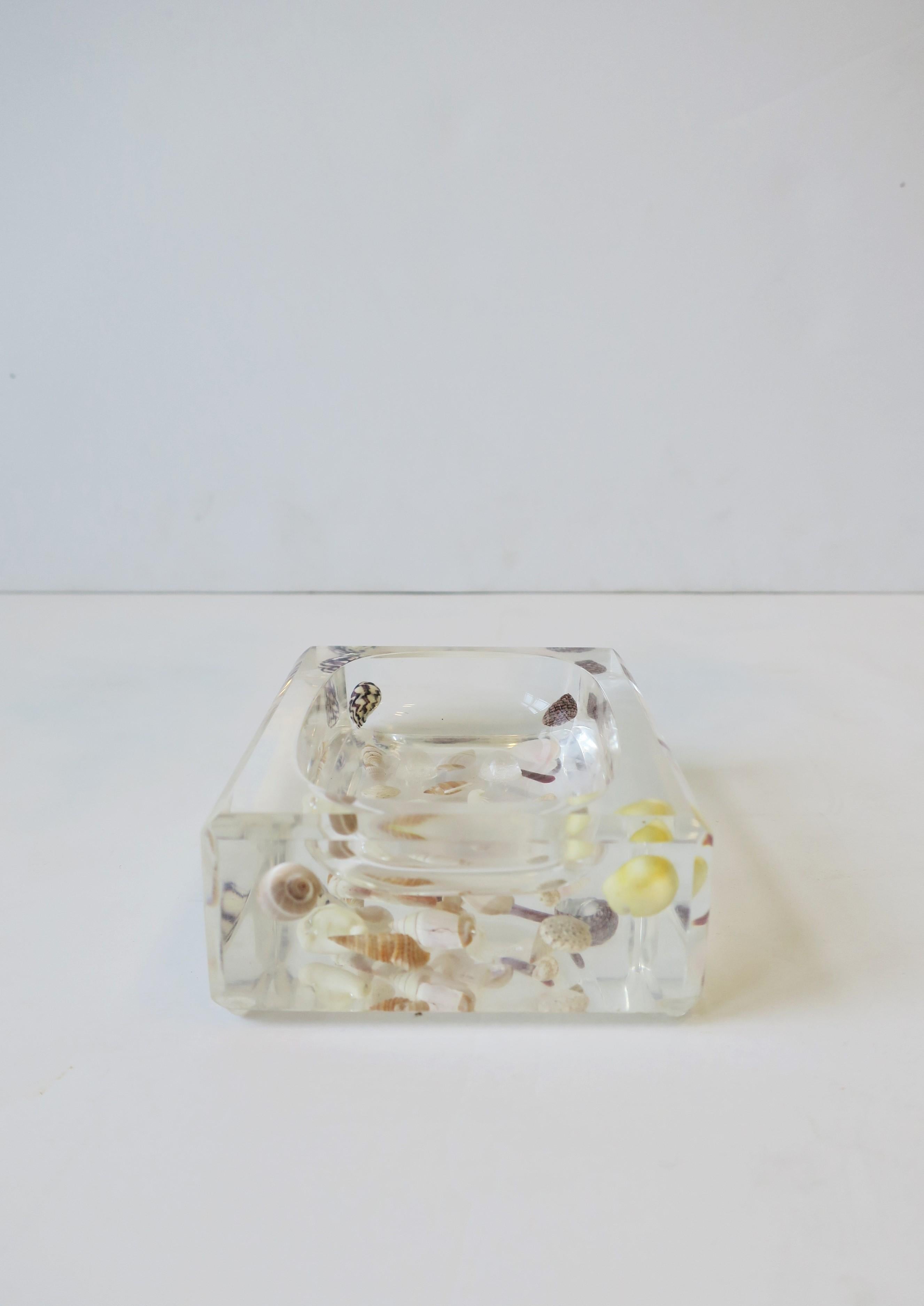 Seashell and Lucite Acrylic Soap Dish For Sale 1