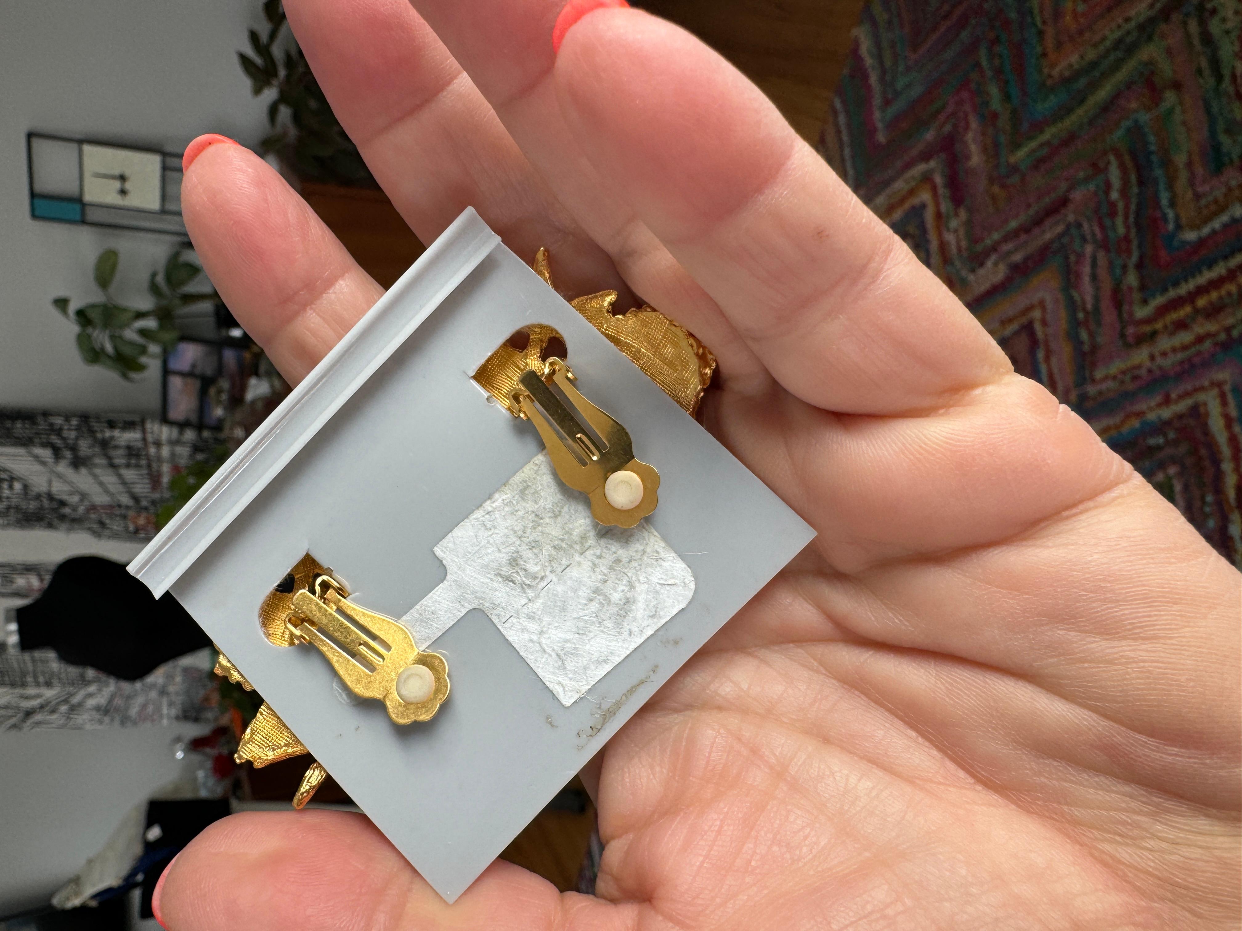 Concha Carol Dauplaise Pendientes Dorados Nuevos Nunca Usados- Años 80 en venta 5