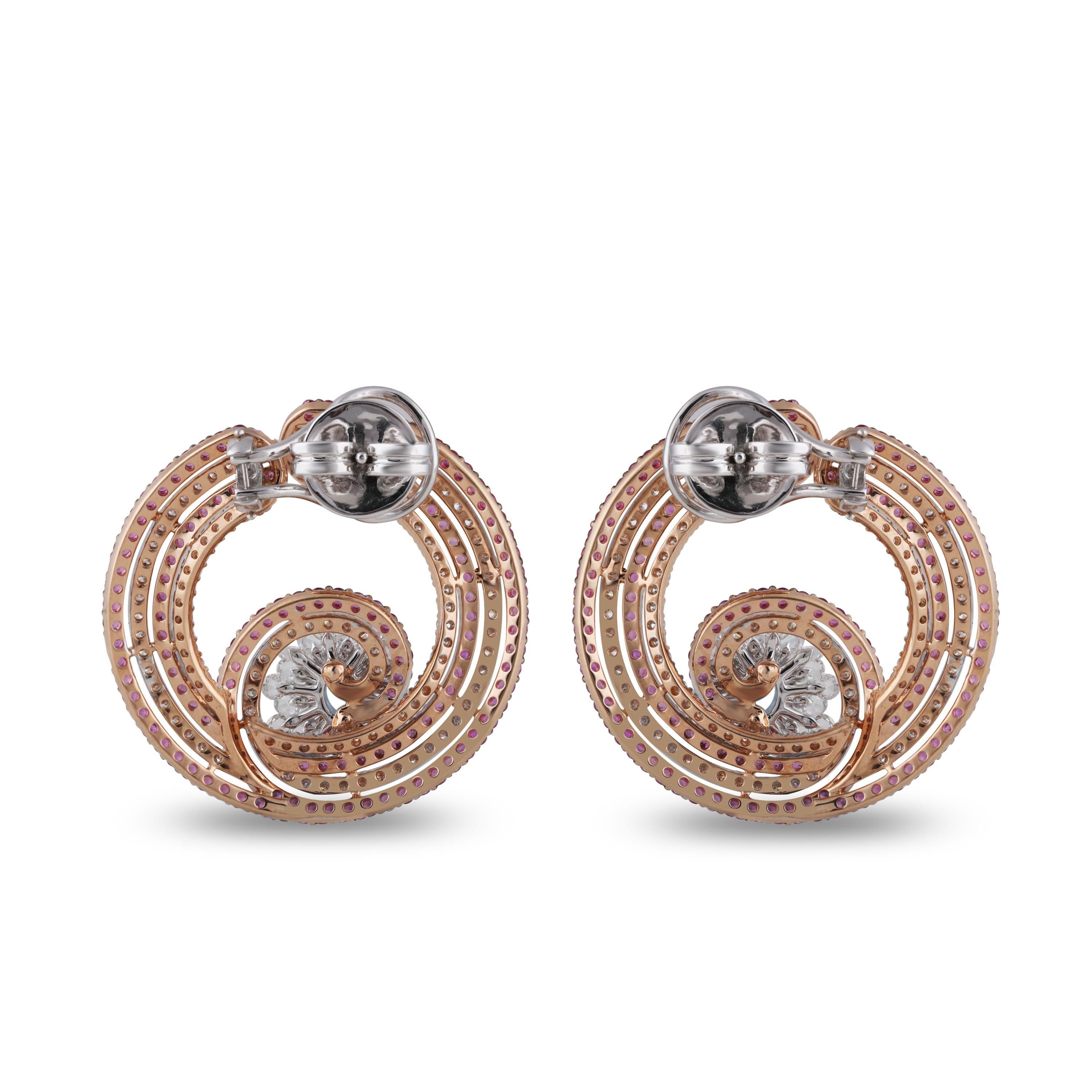 Round Cut Studio Rêves Sea Shell Diamonds and Pink Sapphire Hoop Earrings in 18 Karat Gold For Sale