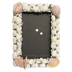 Vintage Sea Shell Encrusted Folk Art Photo Frame - 4" x 6" 