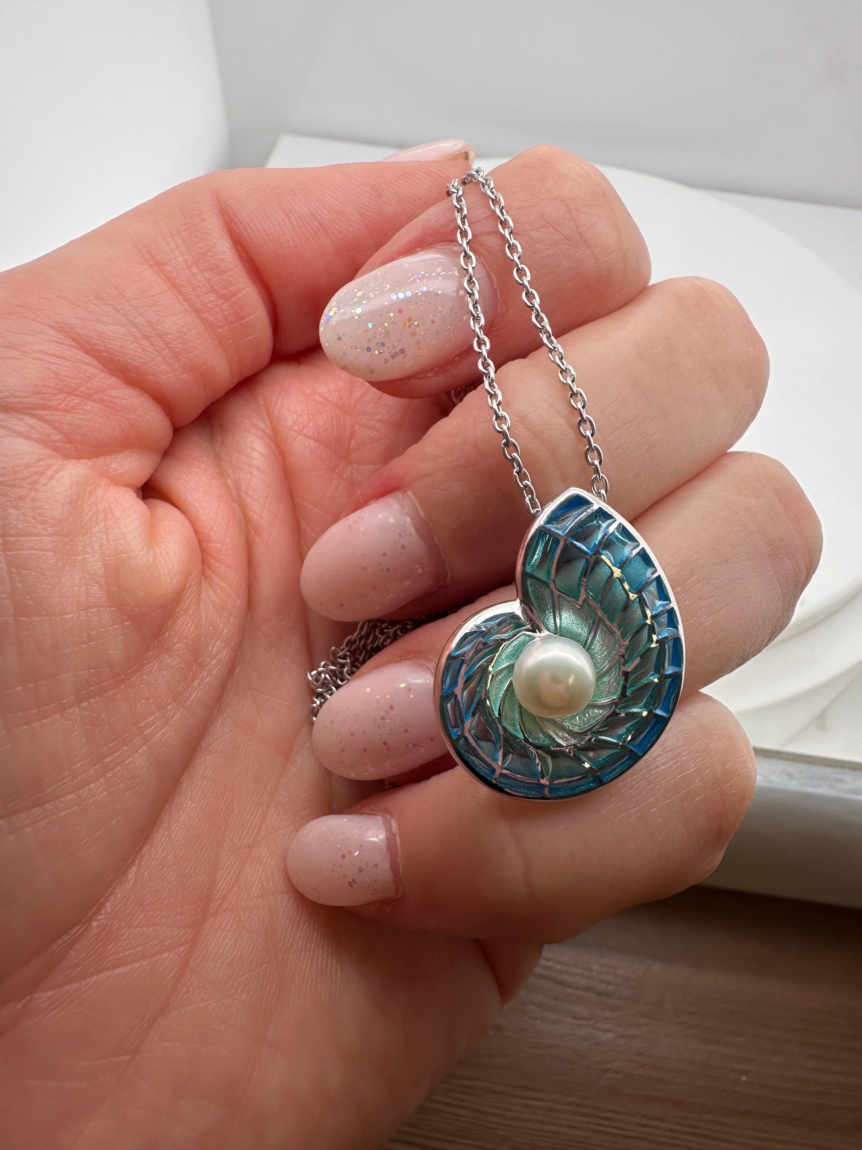 Round Cut Sea shell pearl pendant necklace liquid glass enamel rare pendant 925 silver 20