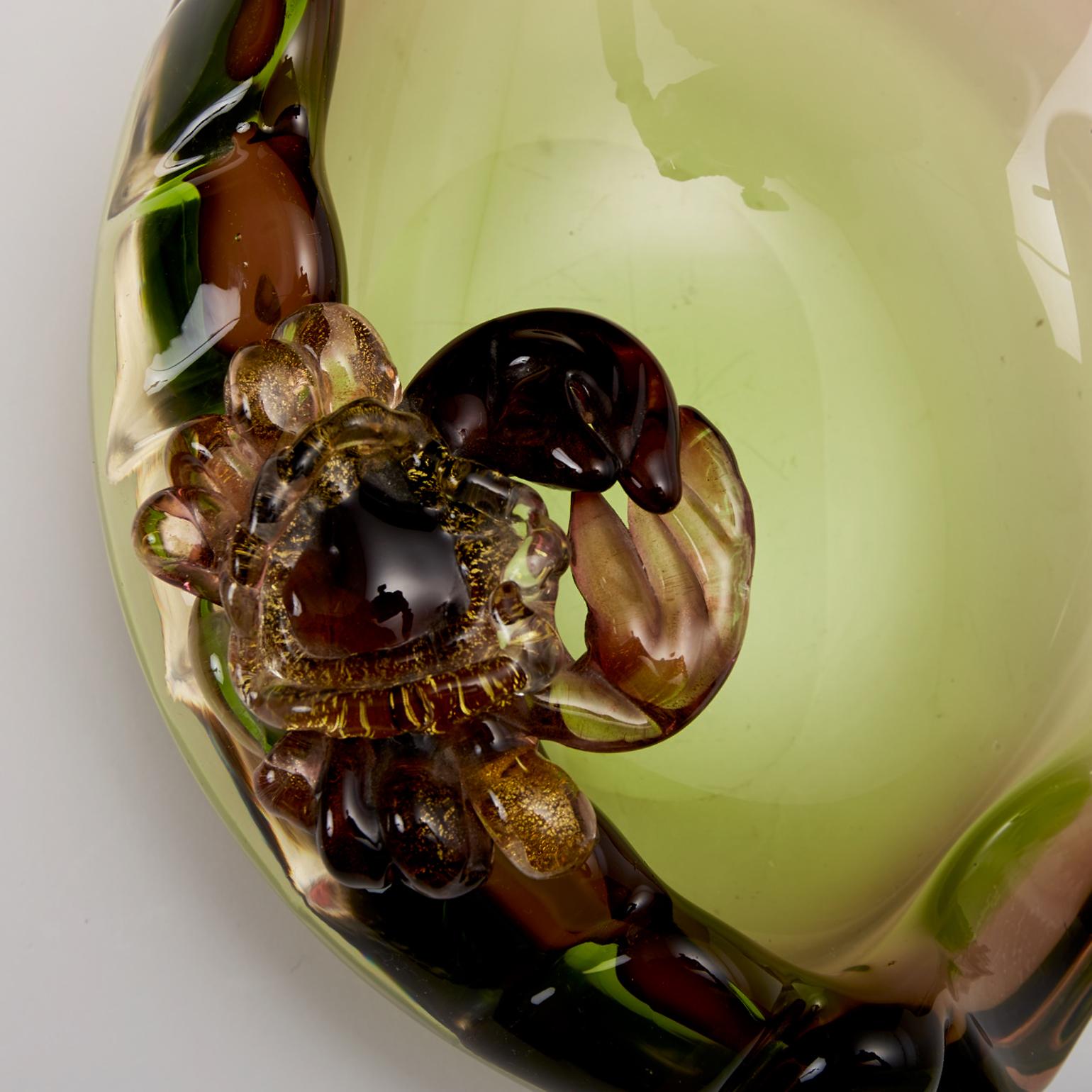 Italian Sea Shell Sculpture with Crab Blown Glass by Alfredo Barbini For Sale