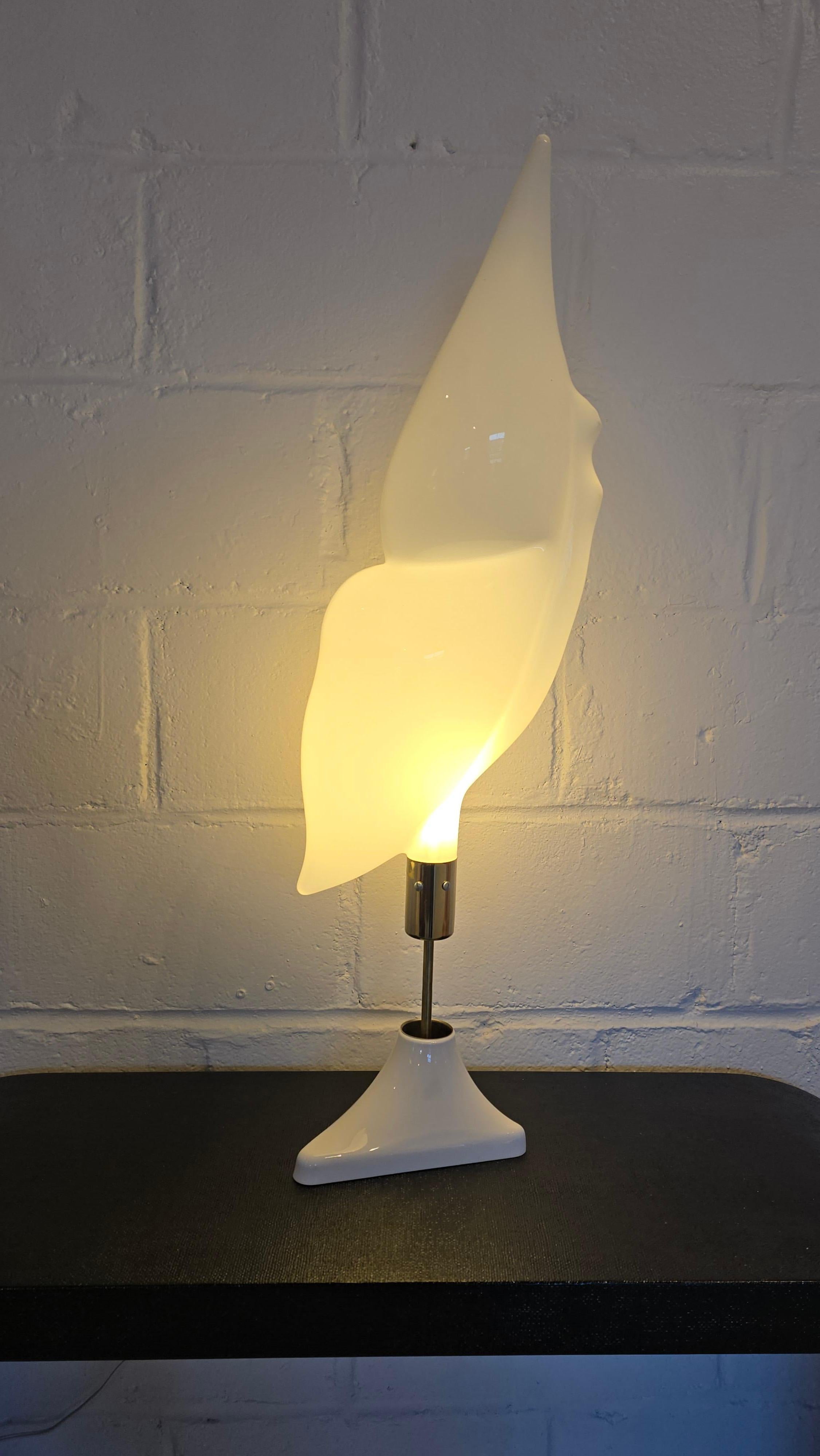 Canadian Sea Shell Shaped Acrylic Table Lamp Attributed to Rougier For Sale