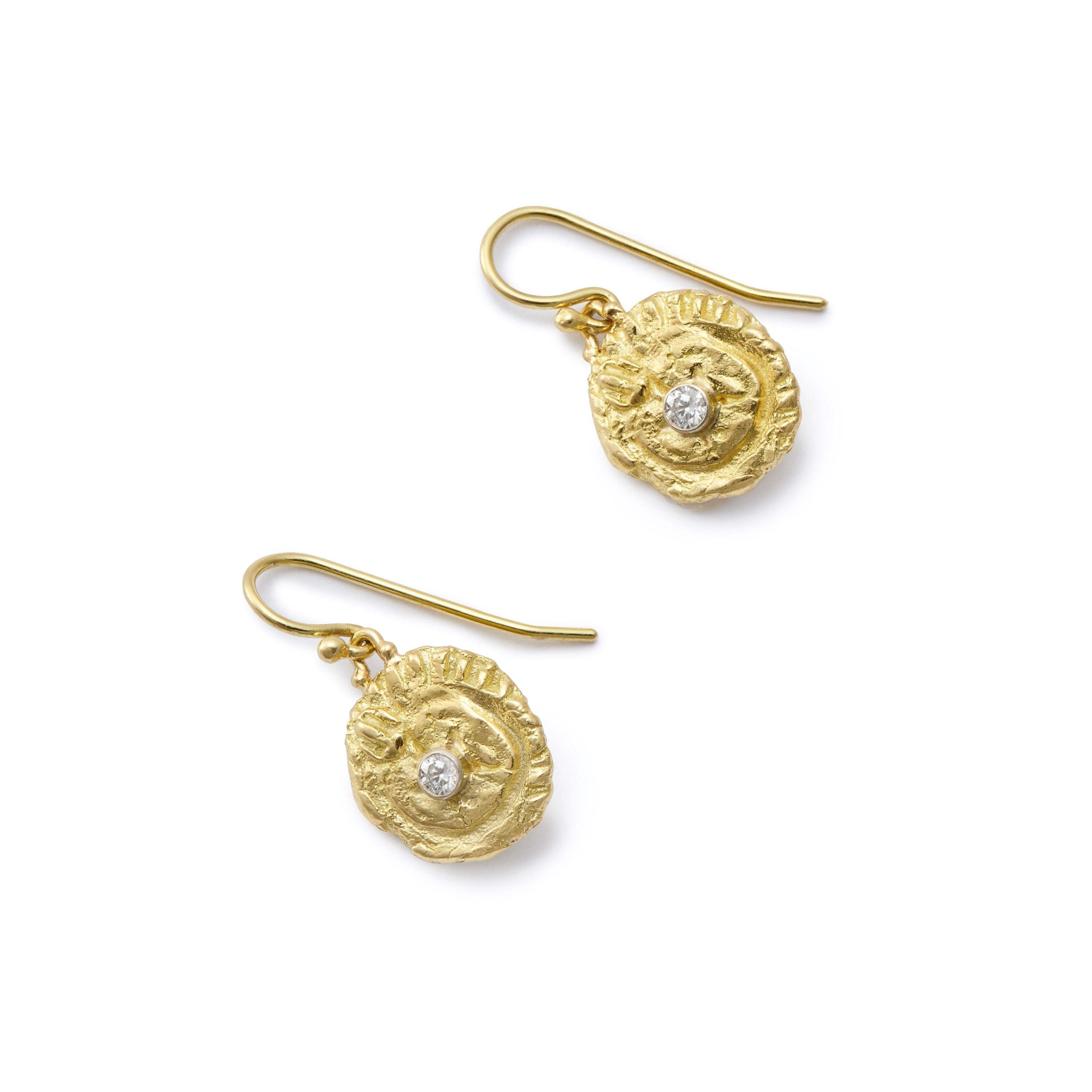 Our everyday earring, these “Sea Star