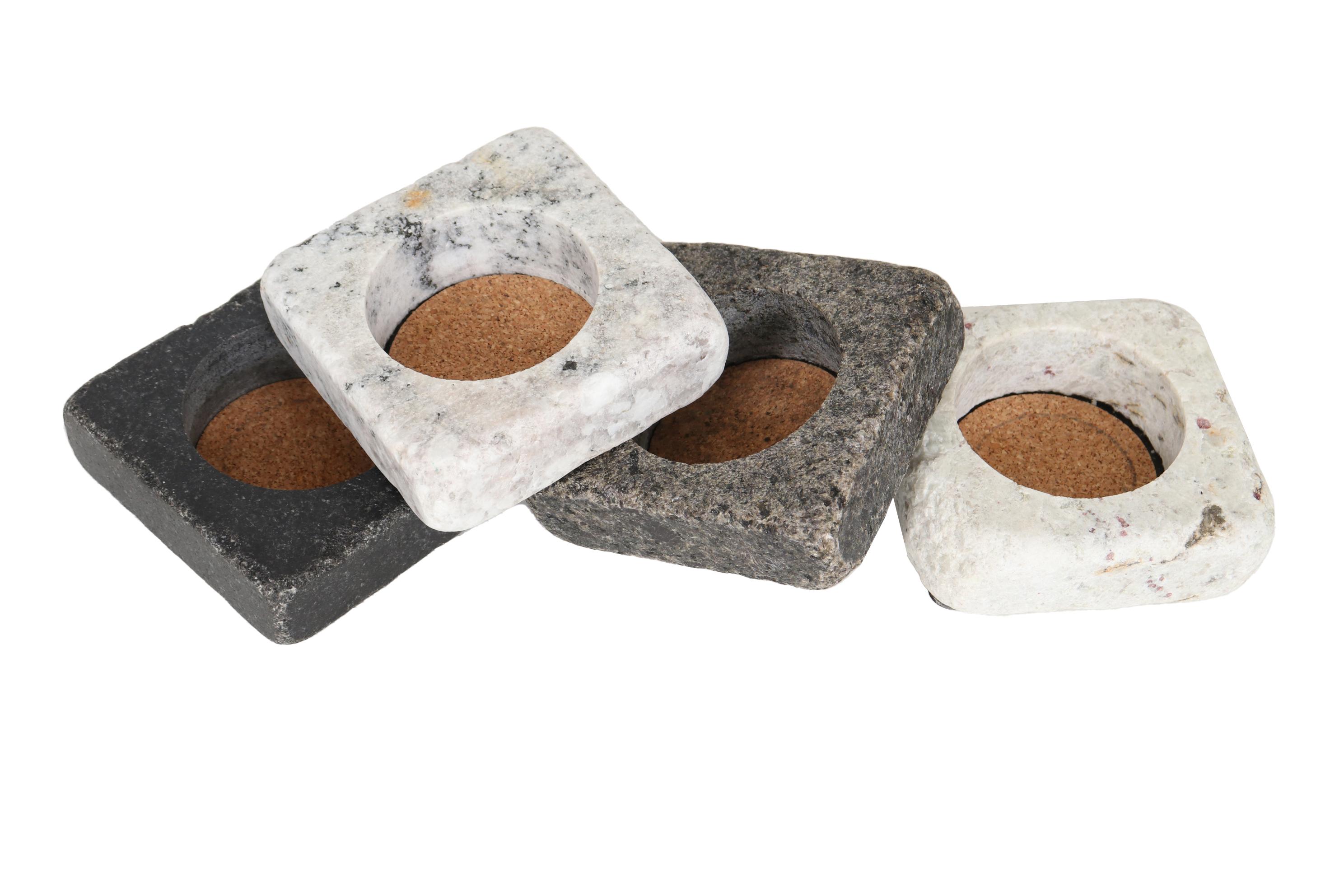 Sea Stone Coasters, Set of 4 In Good Condition For Sale In Bradenton, FL