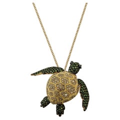 Sea Turtle green and brown diamonds pavè pendant necklace in 18kt gold