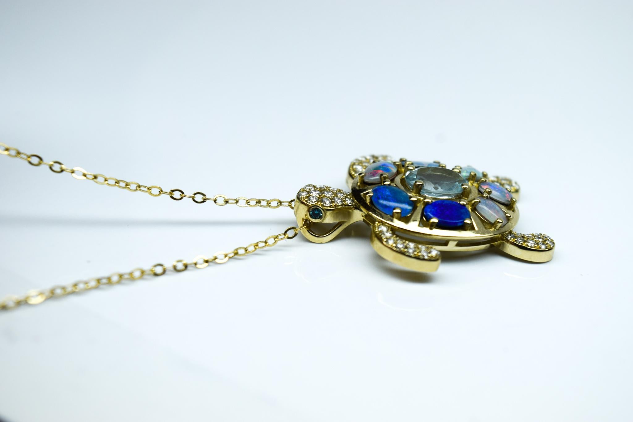 da uomo o donna Tartaruga marina con pietre naturali e diamanti in oro 14KT in vendita