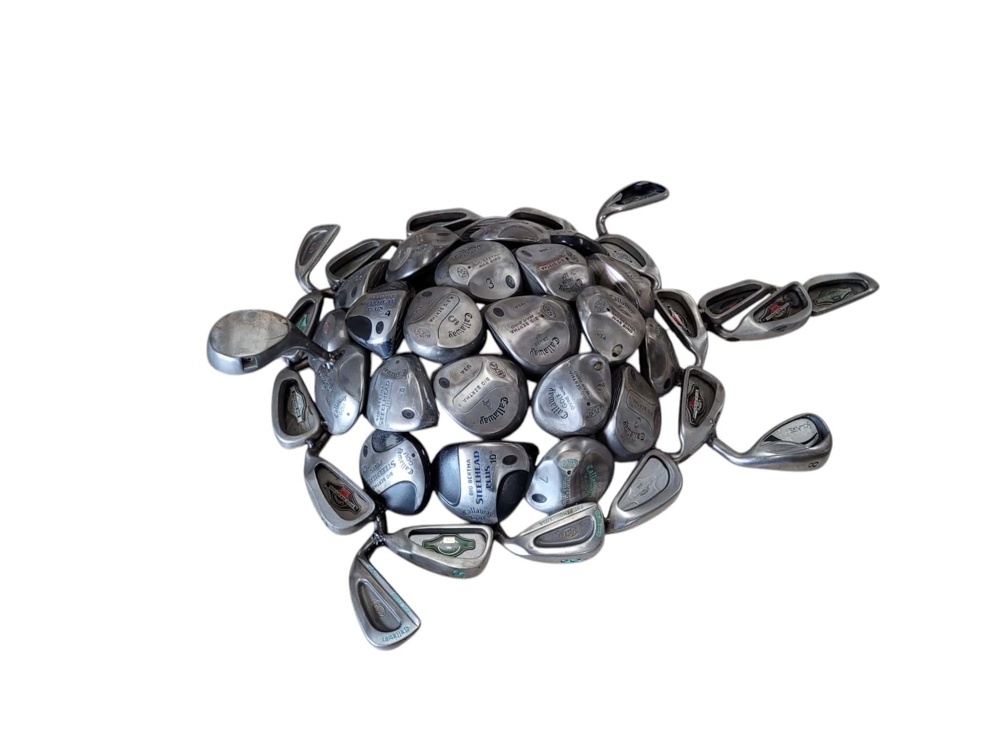 Escultura de tortuga marina hecha con palos de golf Callaway antiguos Hecho a mano en venta