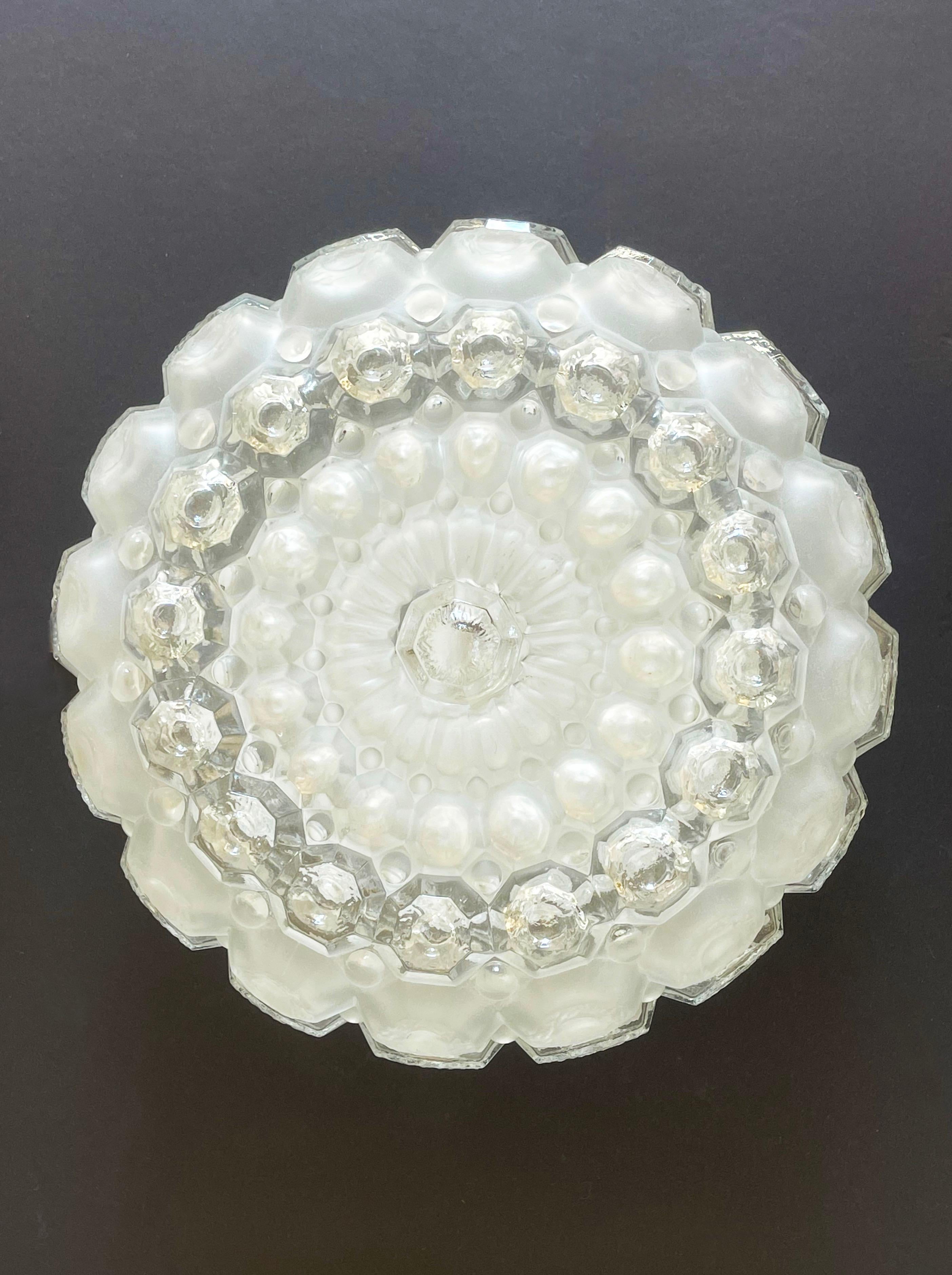 Lampe encastrée Sea Urchin Bubble Glass, dépolie, attr. Honsel, Allemagne, années 1970 Bon état - En vente à Andernach, DE