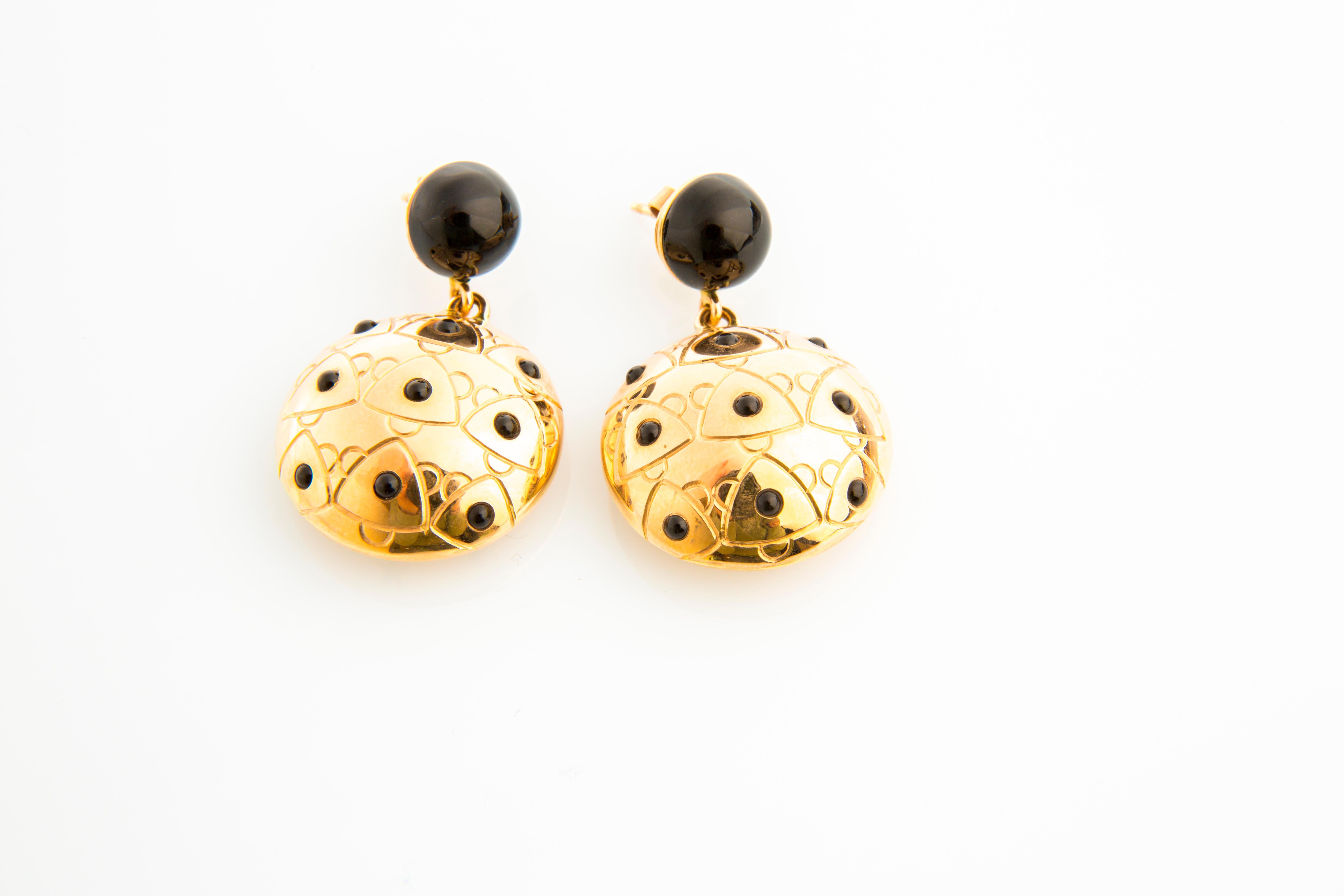 Sea Urchin Earrings with Onyx and Gold 18 Karat In New Condition For Sale In Wiesbaden, DE