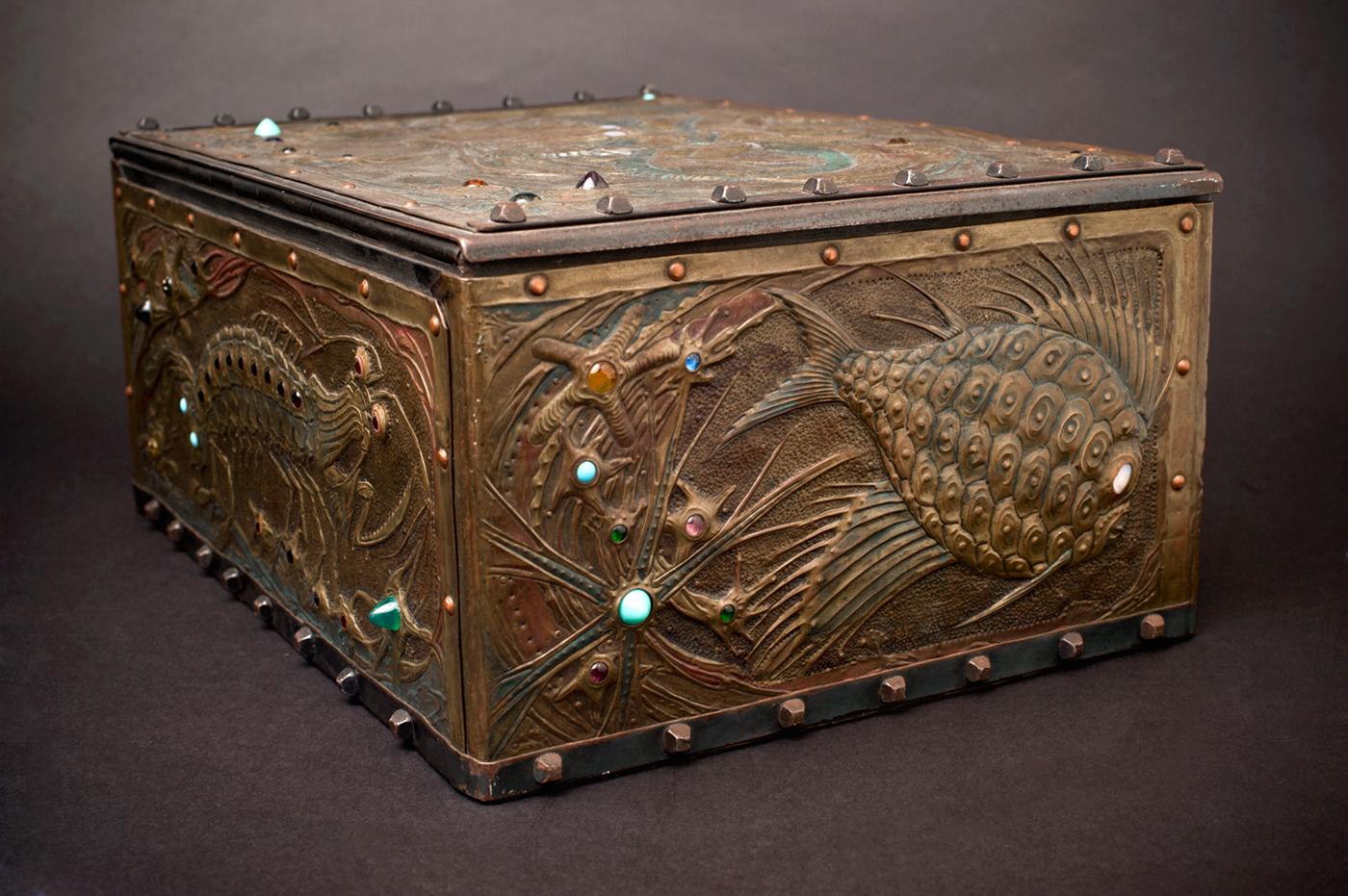 Art Nouveau Seabed Repoussé Box by Alfred Daguet For Sale 3