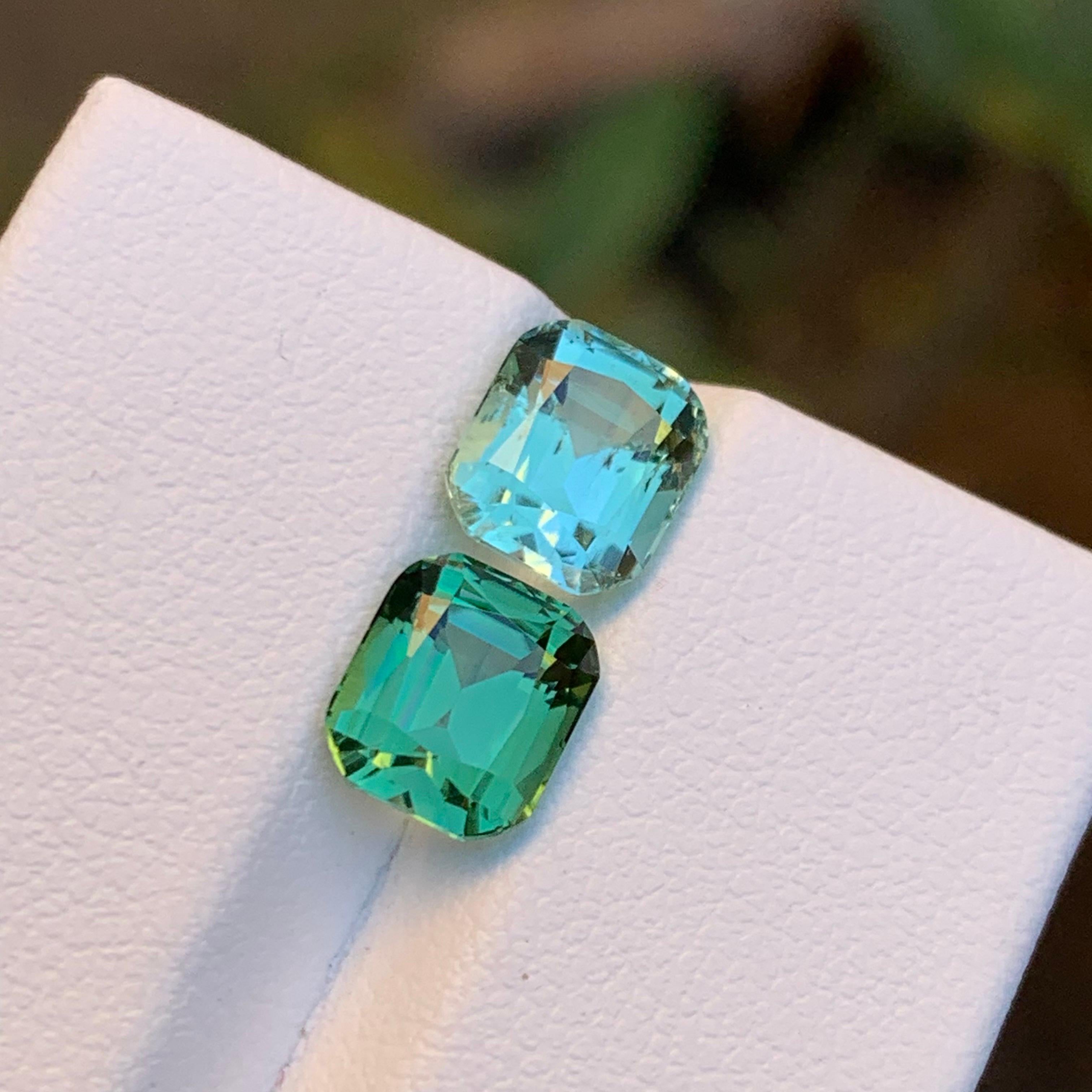 Seafoam & Bluish Green Natural Tourmaline Loose Gemstones reverse pair, 3.85 Ct In New Condition For Sale In Peshawar, PK
