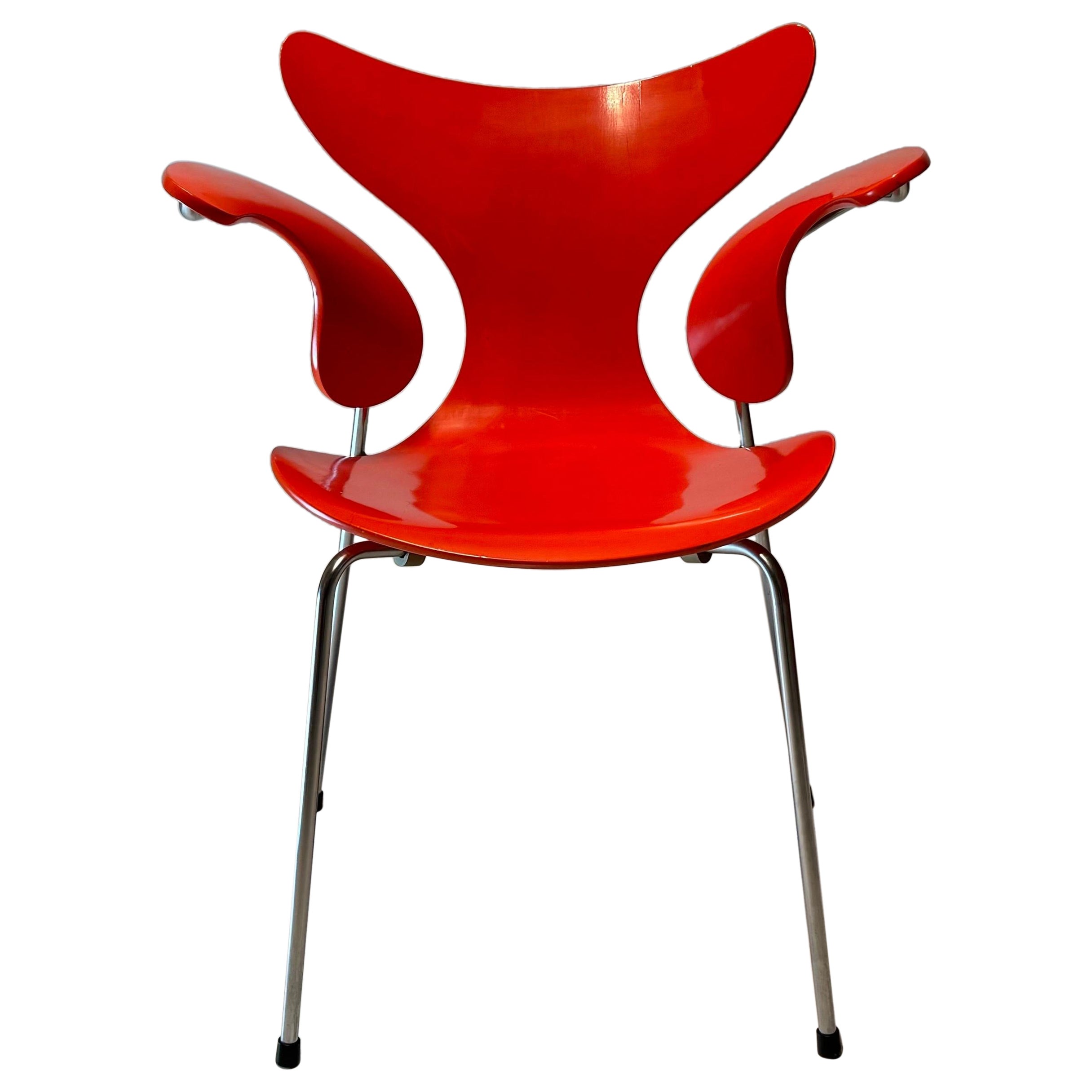 Seagull armrest chair 3208 by Arne Jacobsen for Fritz Hansen, Denmark 1972.