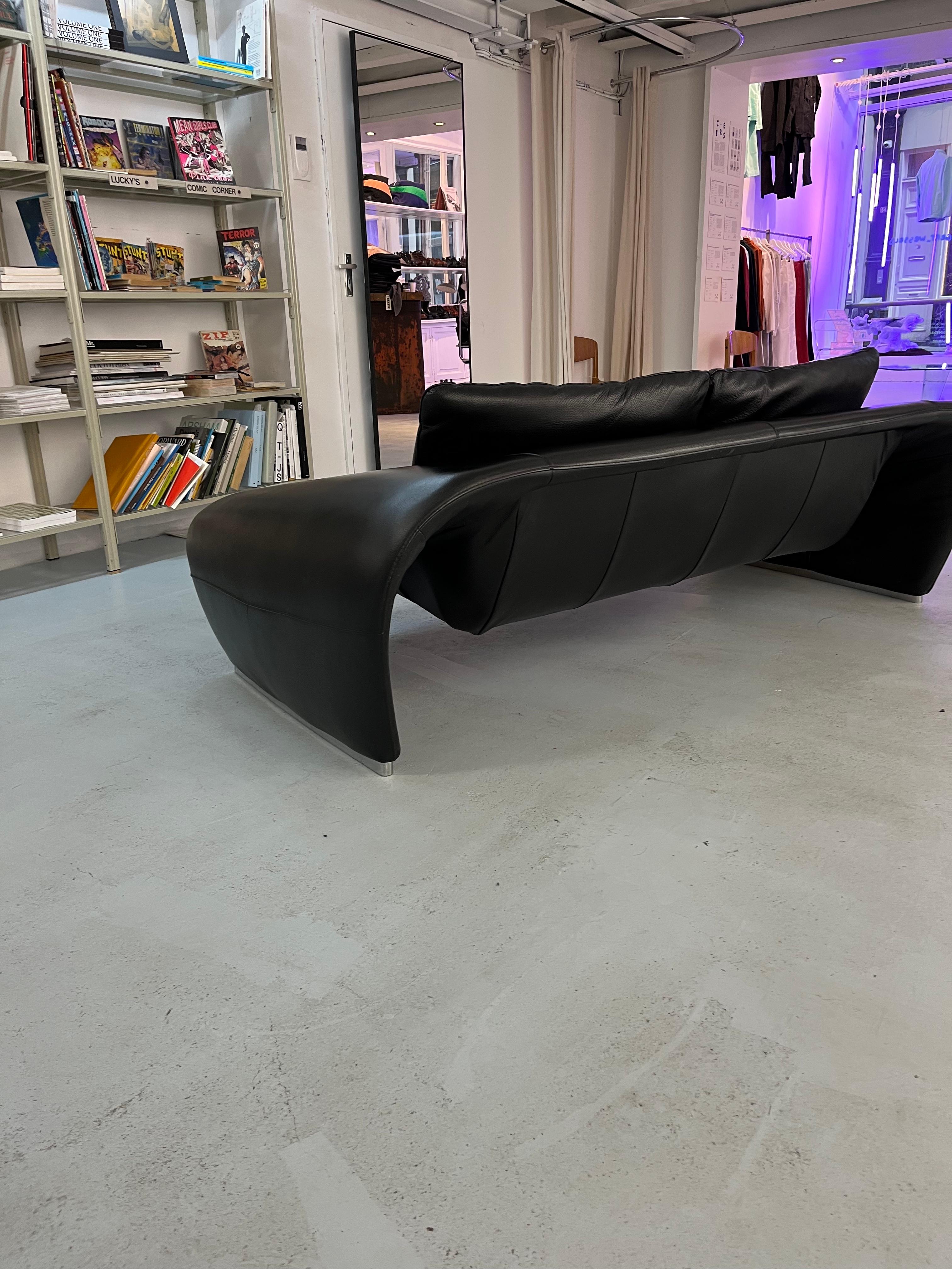 With this 'batman' sofa you will definitely spice up your interior. In case you immediately fall in love: we have a second, larger one in stock too!

In the early 2000s, the french designer Sylvain Joly reunited space age and awkward postmodern