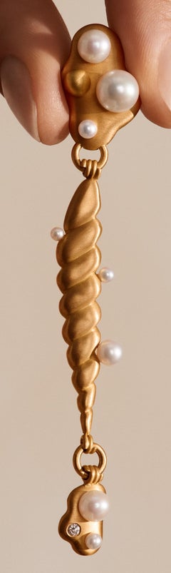 Seahorse No 2 Earring by Jo Riis-Hansen